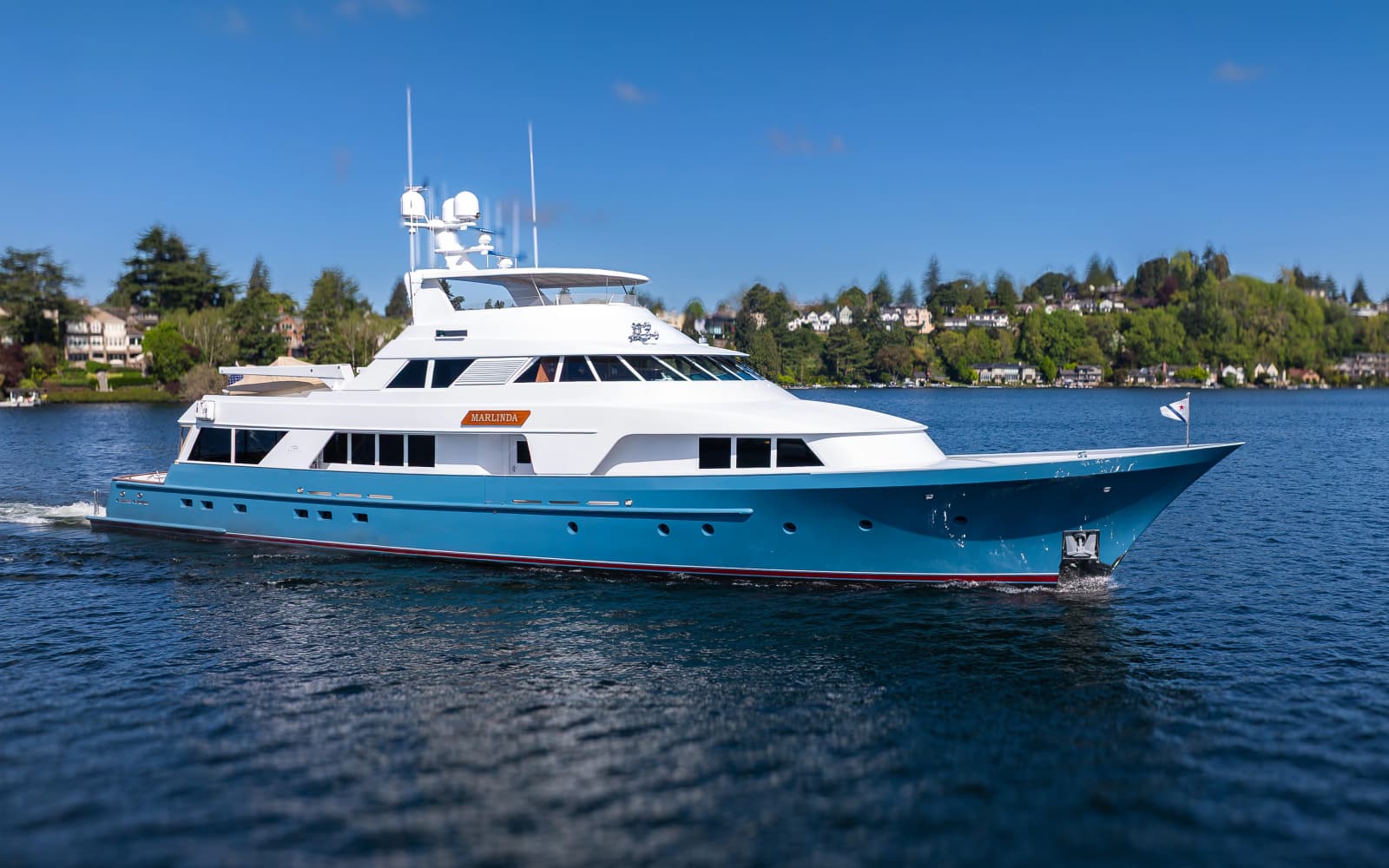 1989 Delta Marine Flybridge Motoryacht