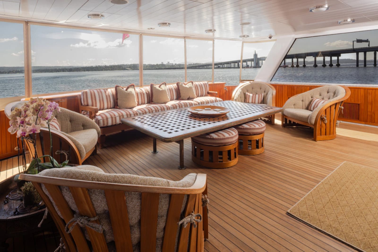 1989 Delta Marine Flybridge Motoryacht - Photo 28