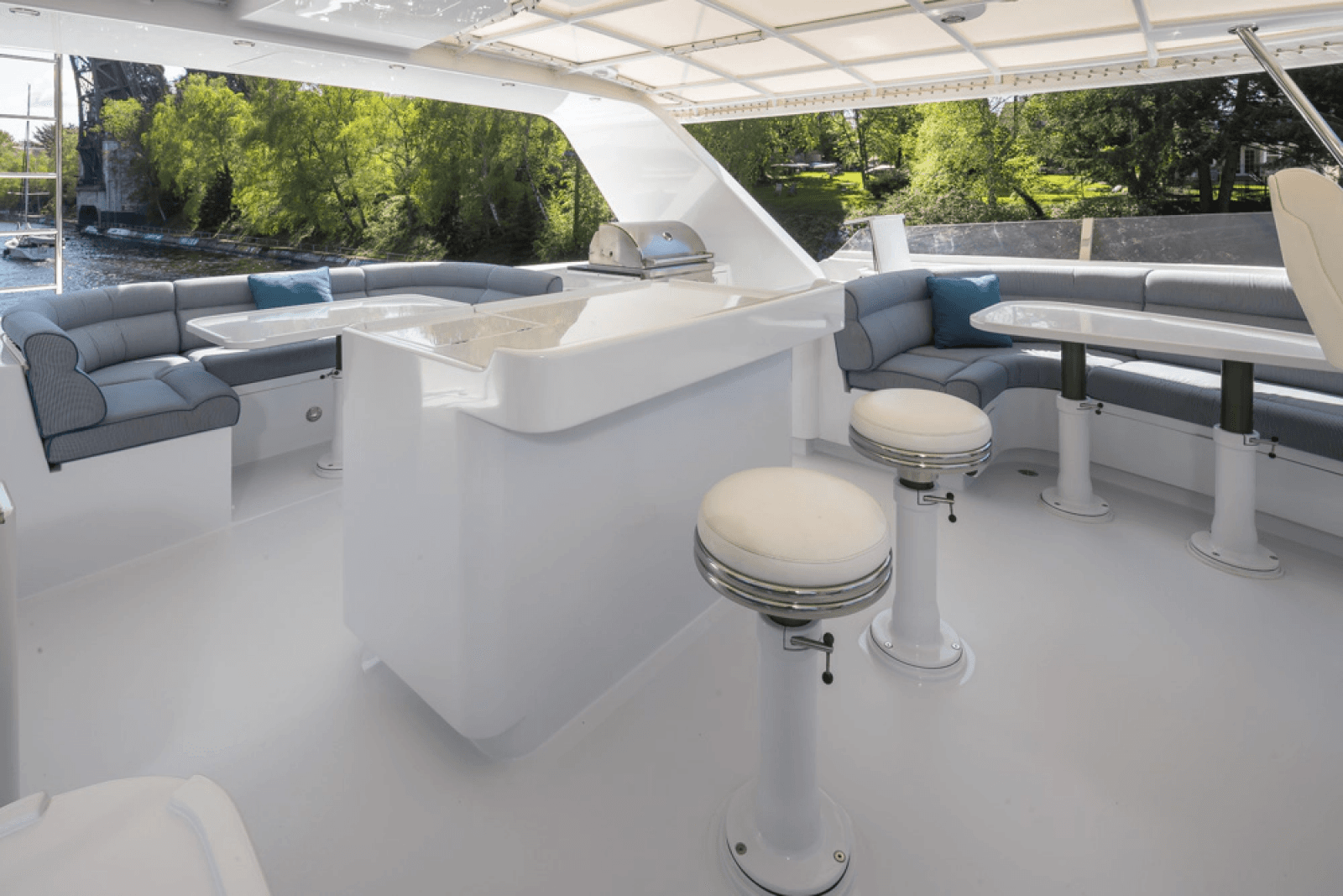 1989 Delta Marine Flybridge Motoryacht - Photo 15