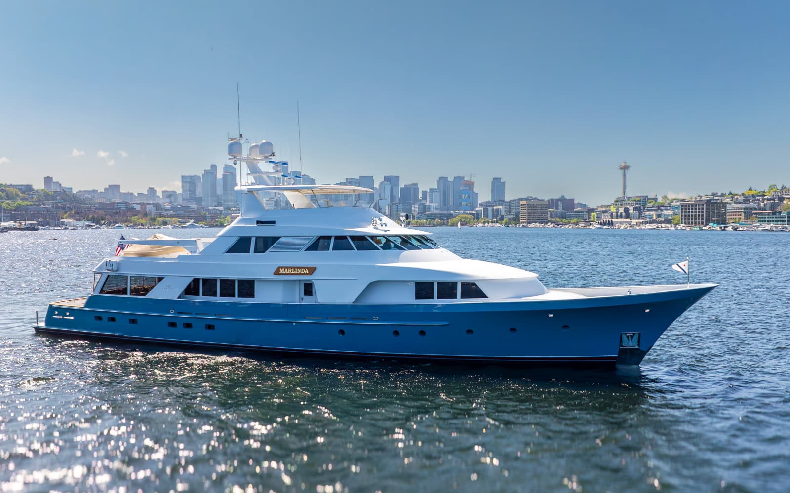 1989 Delta Marine Flybridge Motoryacht - Photo 2