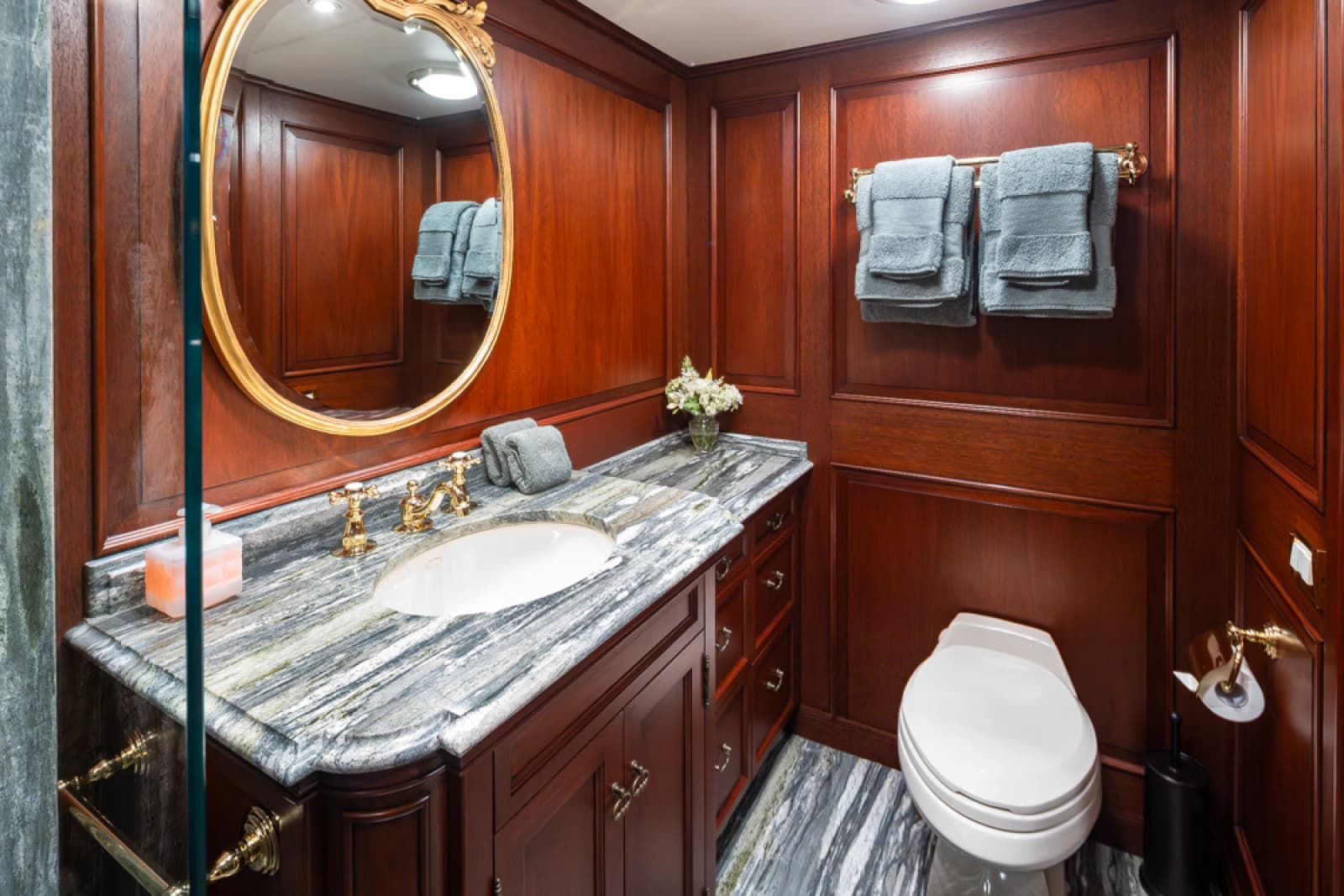 1989 Delta Marine Flybridge Motoryacht - Photo 60