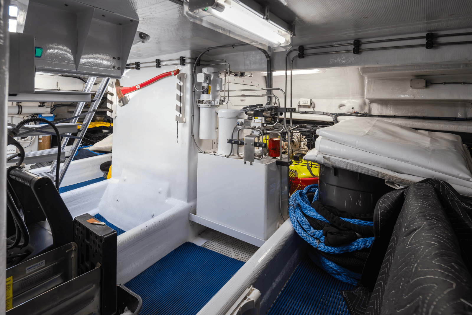 1989 Delta Marine Flybridge Motoryacht - Photo 98