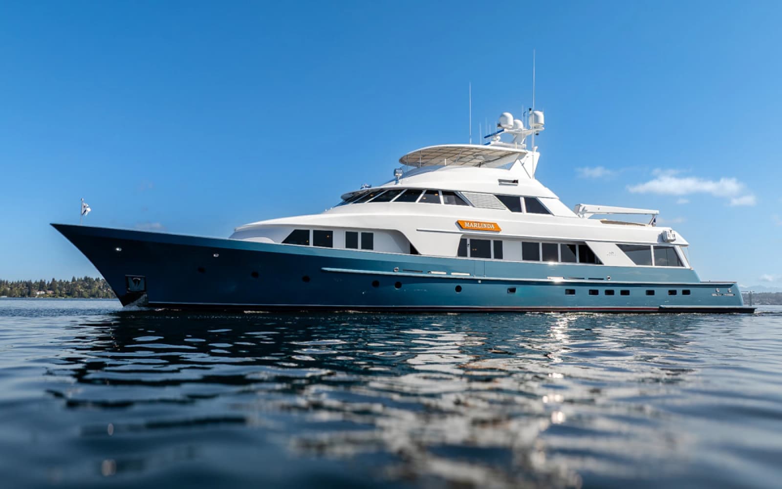 1989 Delta Marine Flybridge Motoryacht - Photo 5