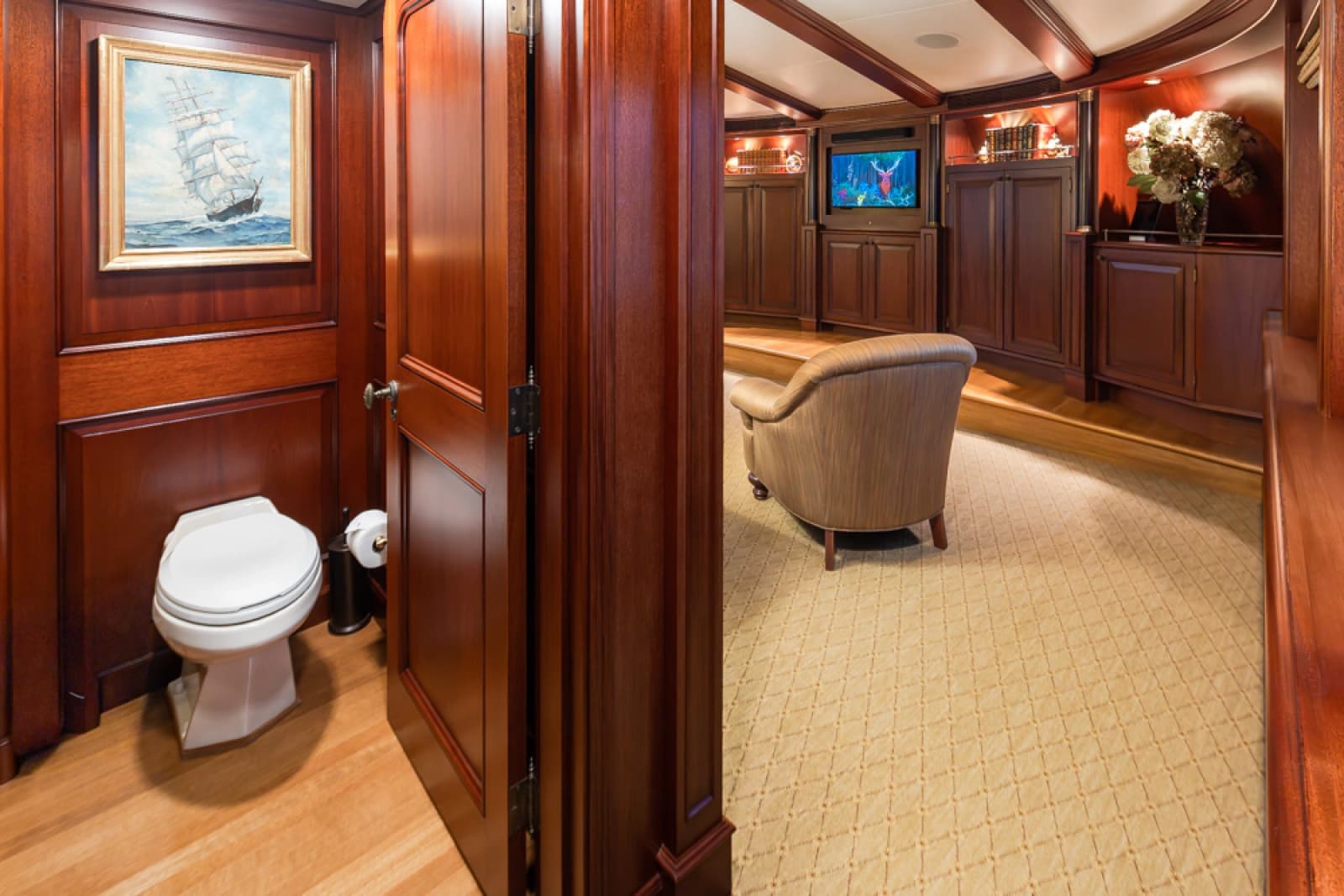 1989 Delta Marine Flybridge Motoryacht - Photo 45