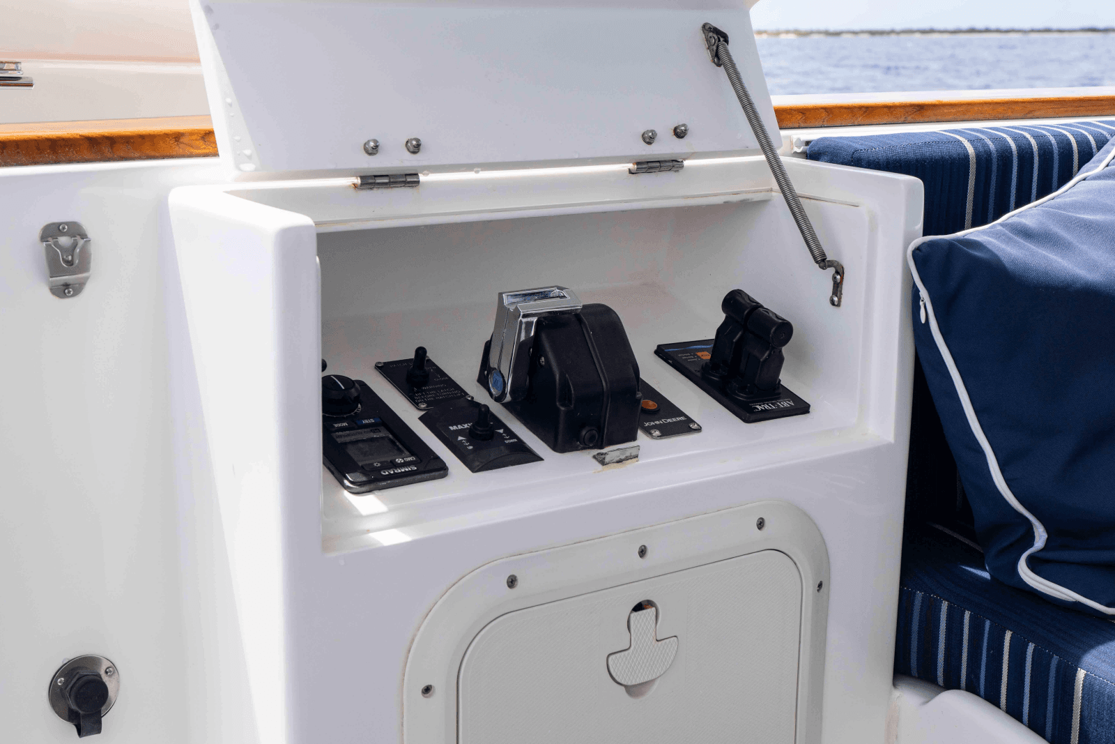 2022 Nordhavn N63 - Photo 10