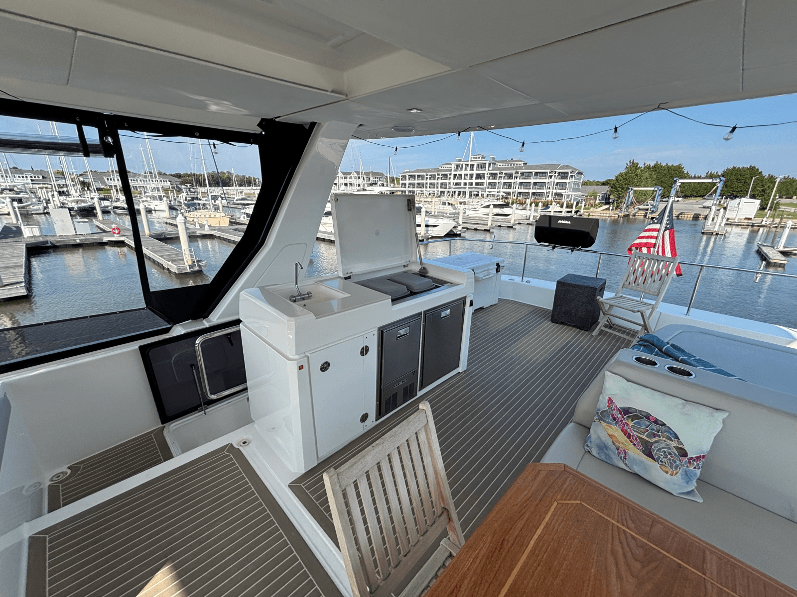 2023 Leopard 53 Powercat - Photo 17
