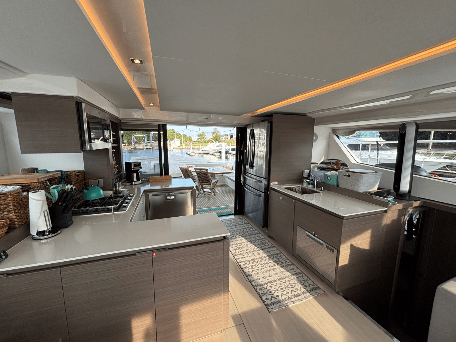2023 Leopard 53 Powercat - Photo 9