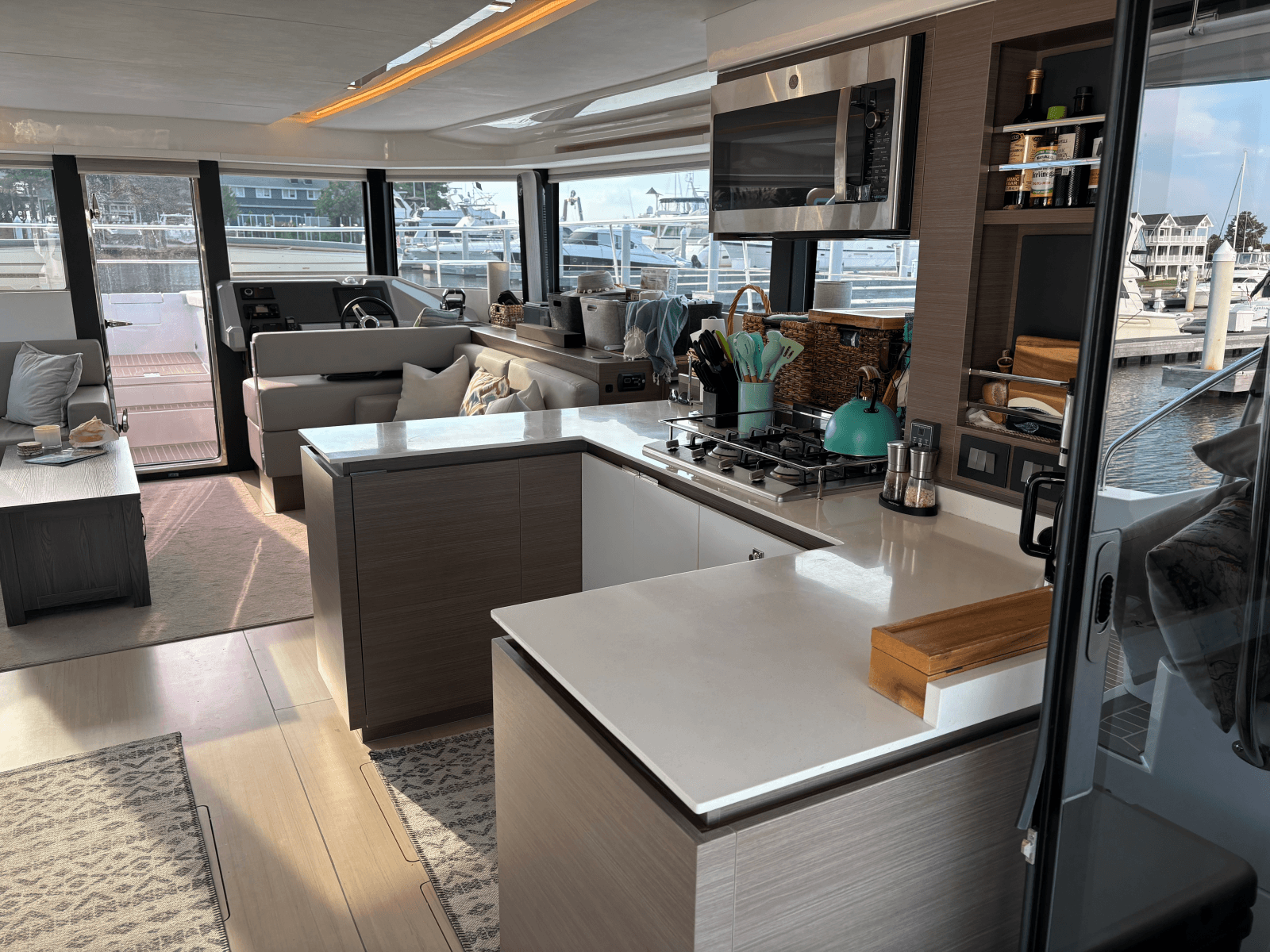2023 Leopard 53 Powercat - Photo 11