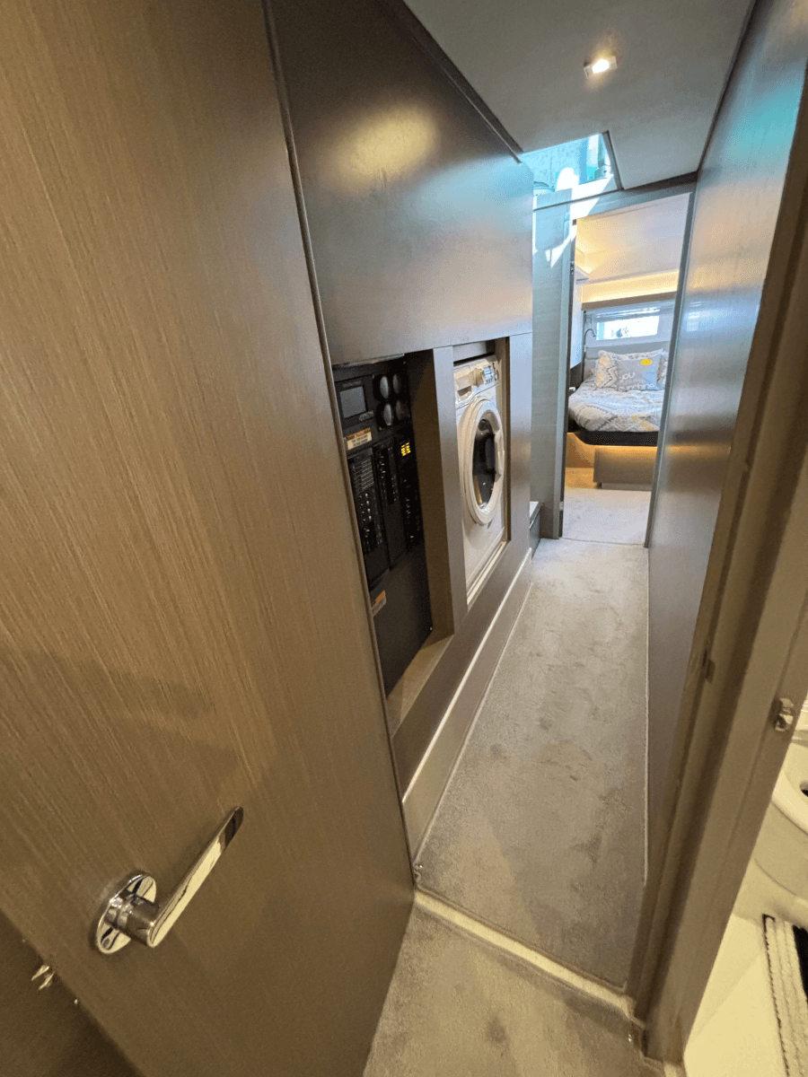 2023 Leopard 53 Powercat - Photo 35