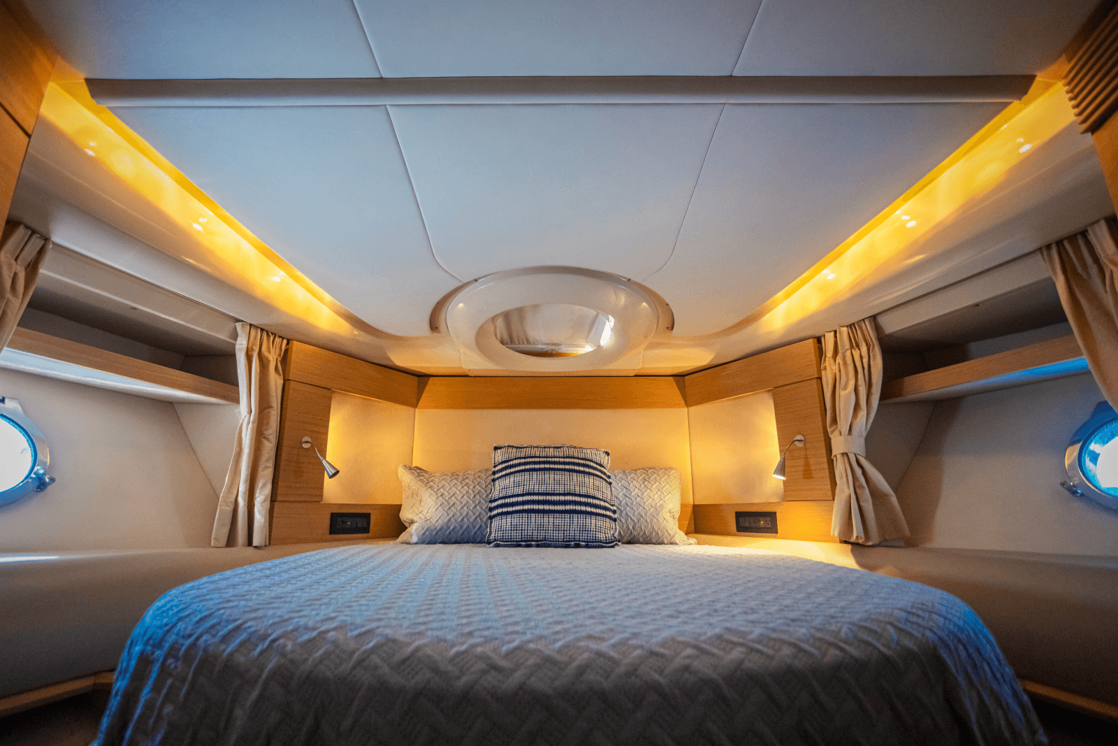 2006 Azimut 43 - Photo 3