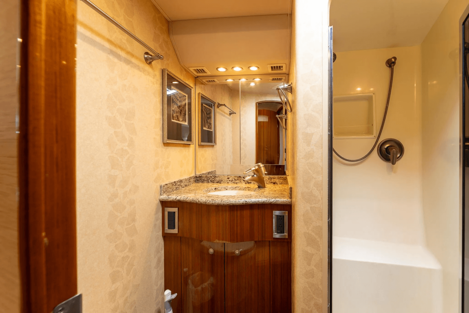 2008 Viking 54 Sport Fisher - Photo 30