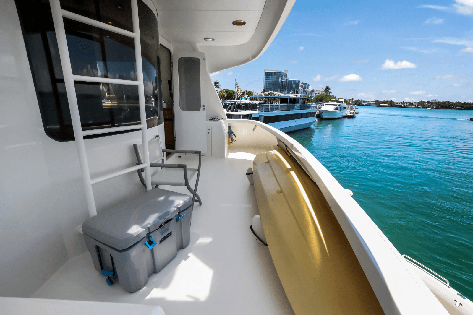 2000 Custom Power Catamaran - Photo 11