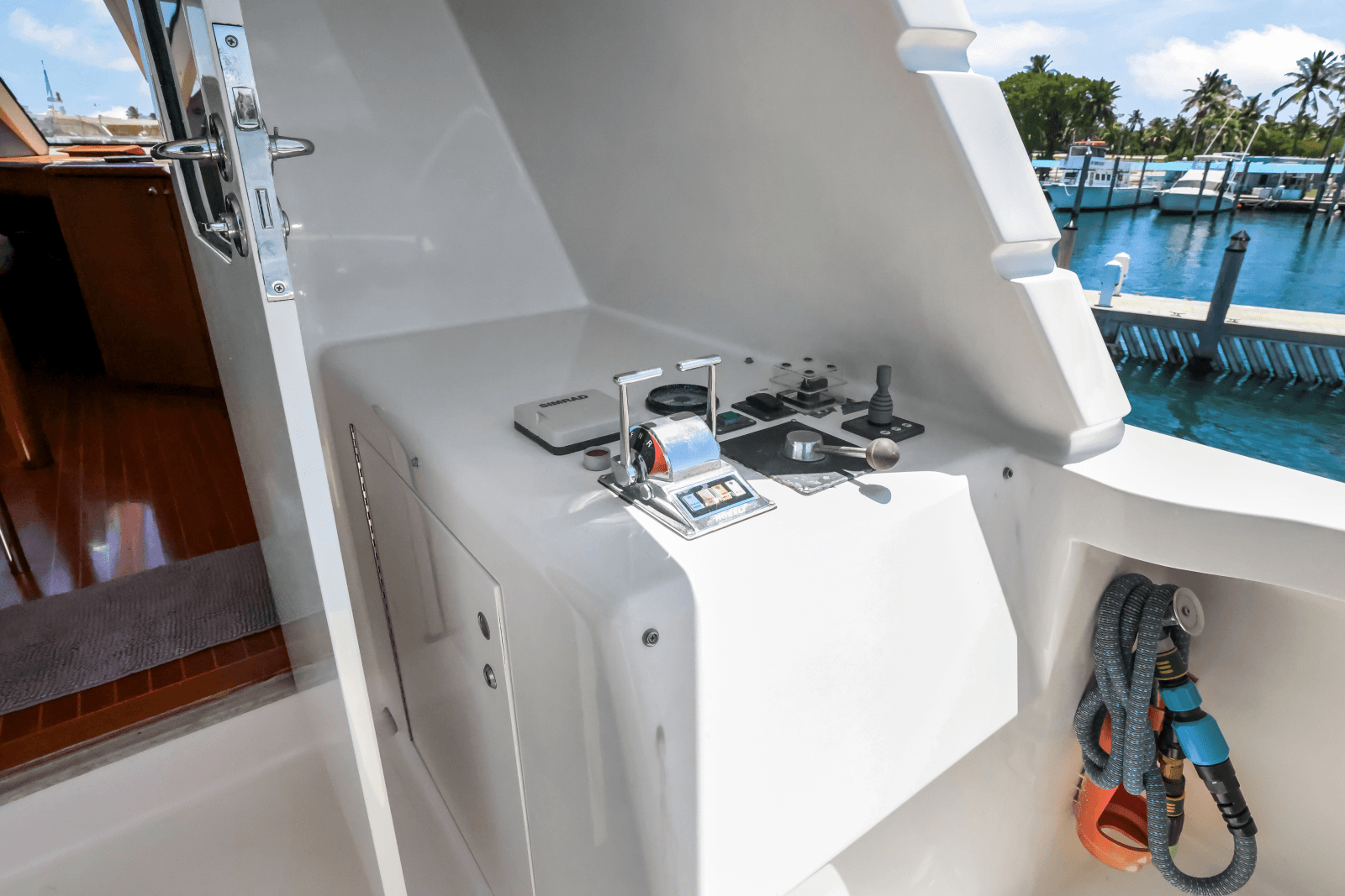 2000 Custom Power Catamaran - Photo 12