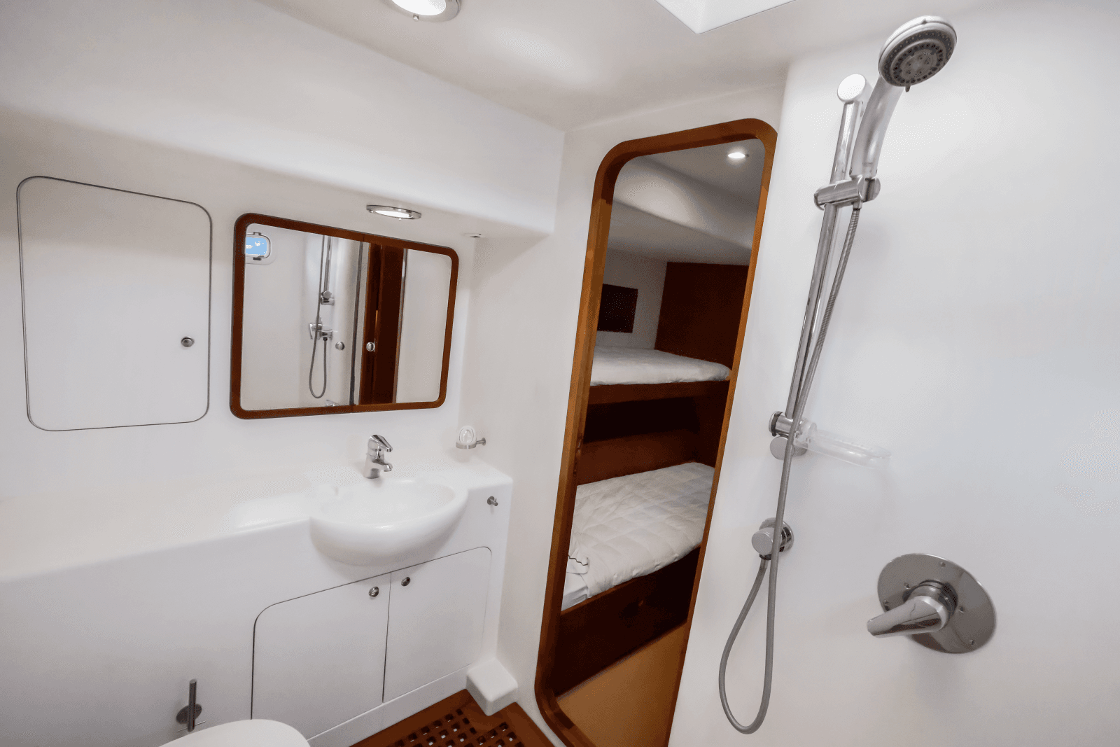2000 Custom Power Catamaran - Photo 29