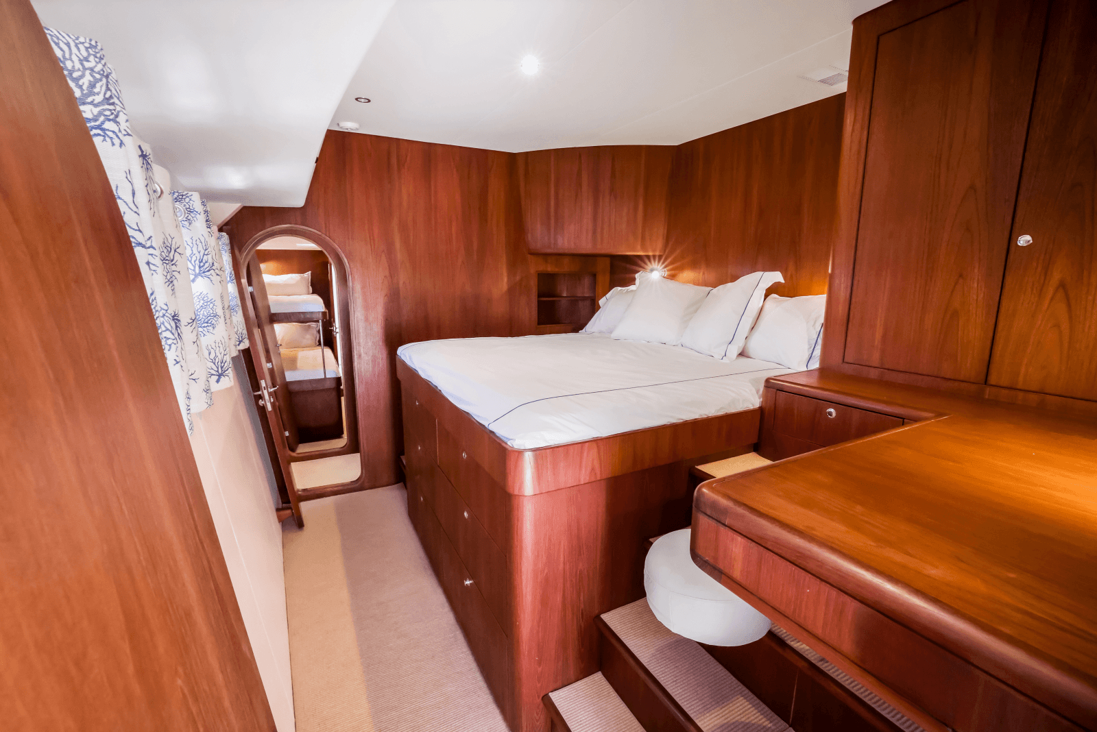 2000 Custom Power Catamaran - Photo 19