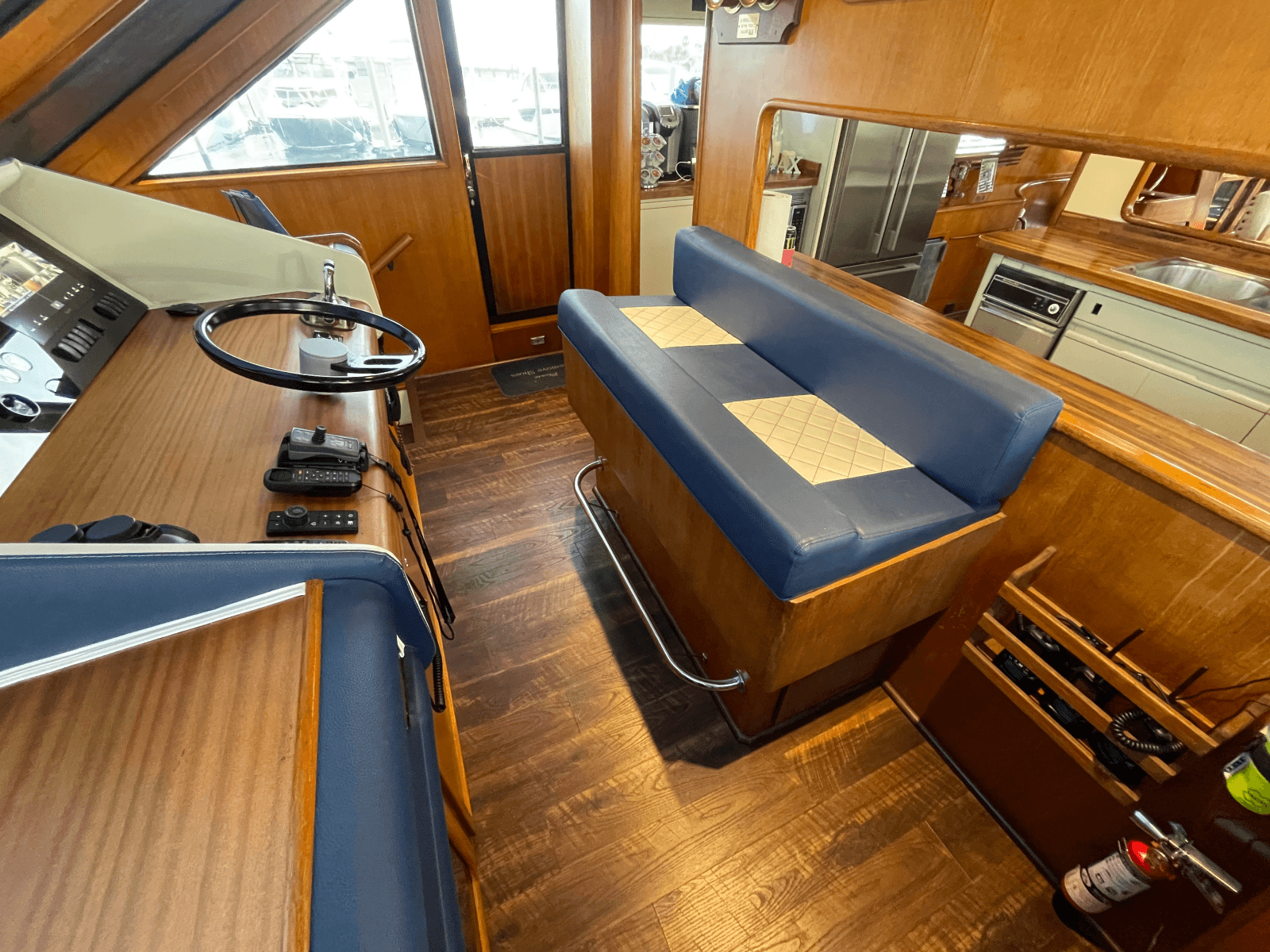 1990 Viking 63 Motor Yacht - Photo 30