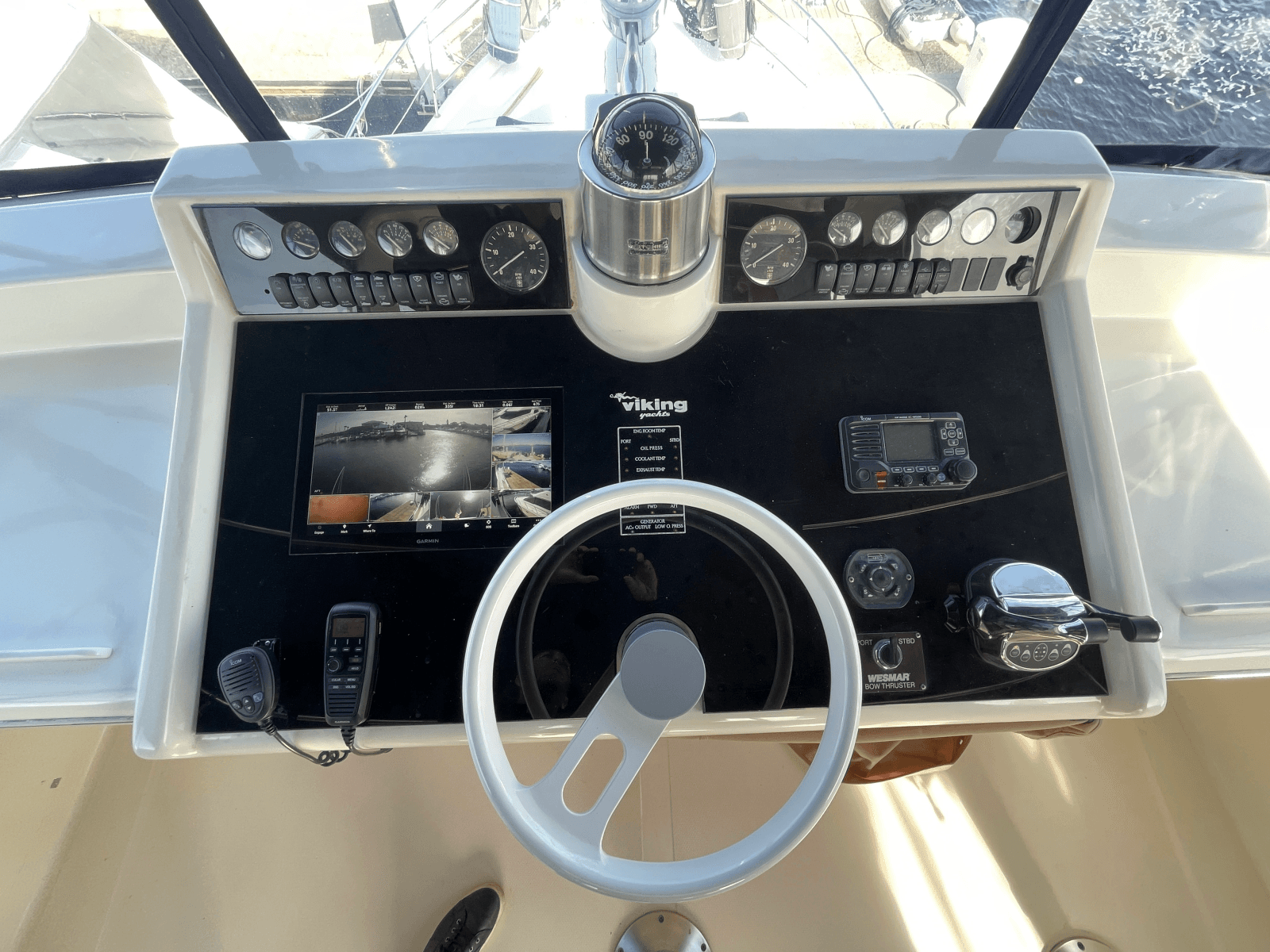 1990 Viking 63 Motor Yacht - Photo 14