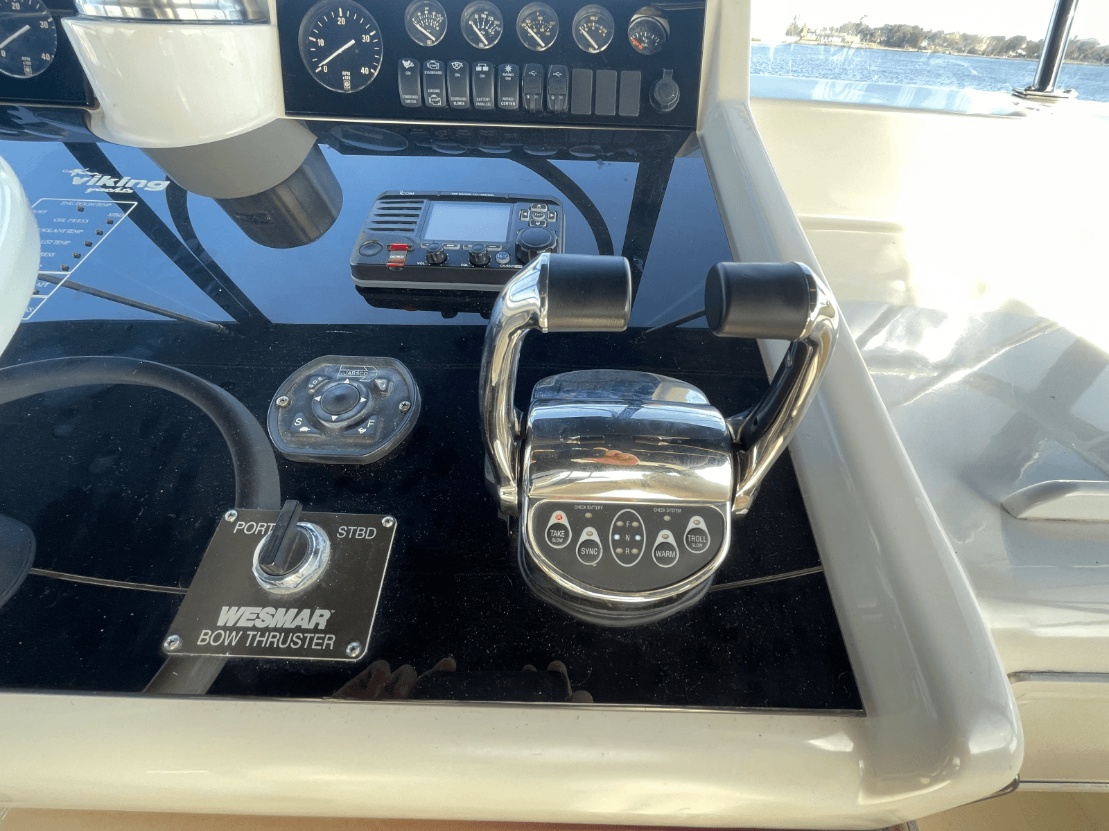 1990 Viking 63 Motor Yacht - Photo 15