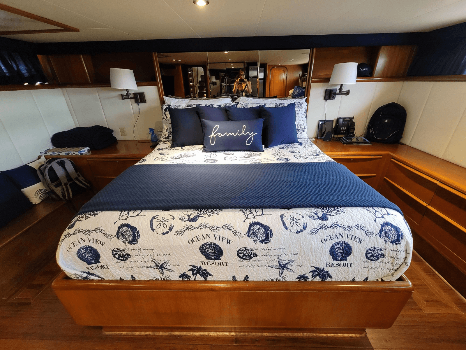 1990 Viking 63 Motor Yacht - Photo 33