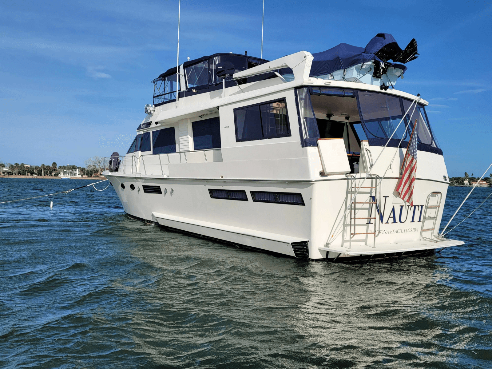 1990 Viking 63 Motor Yacht - Photo 5