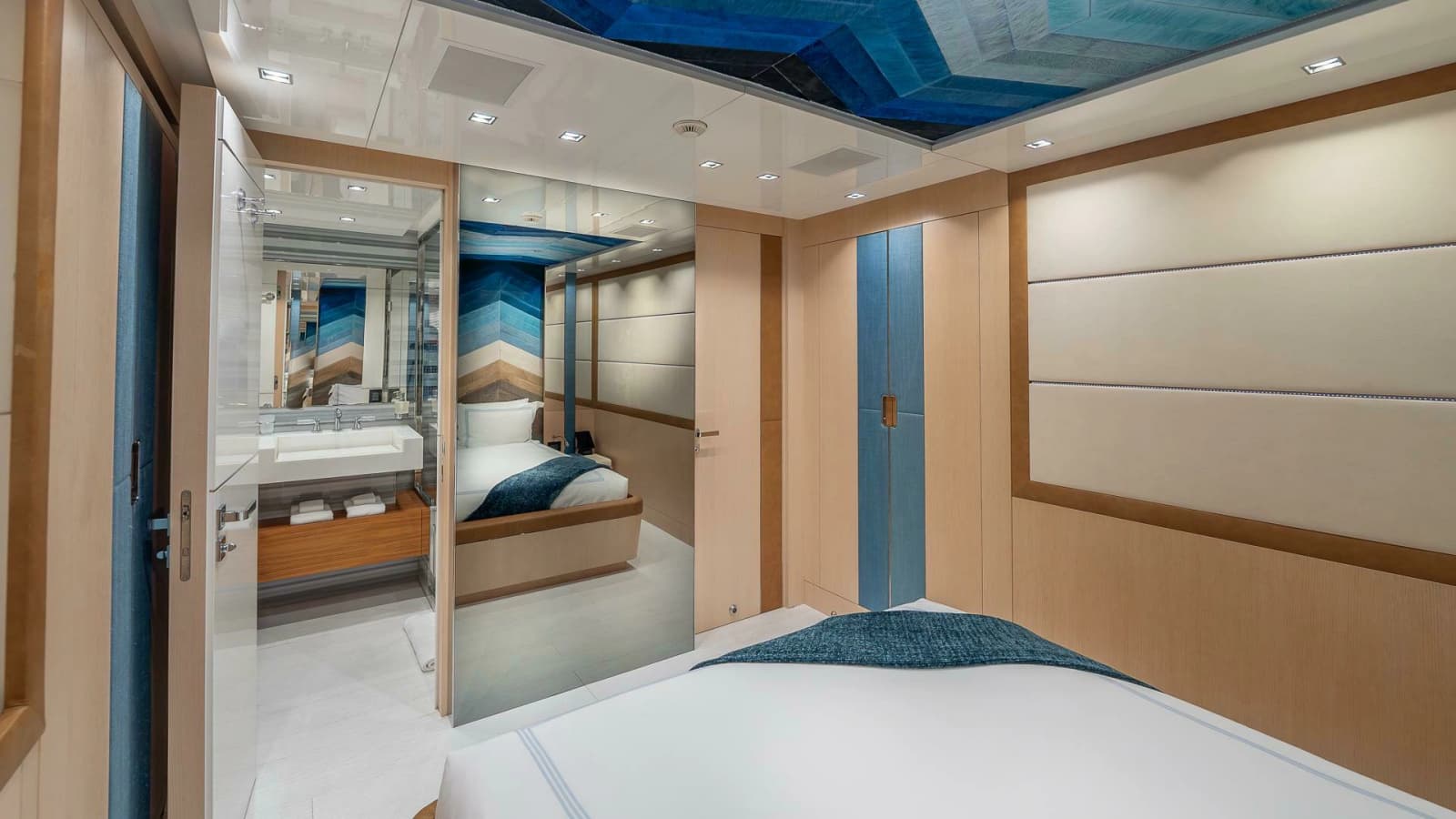 2017 Mangusta Oceano 42 - Photo 39