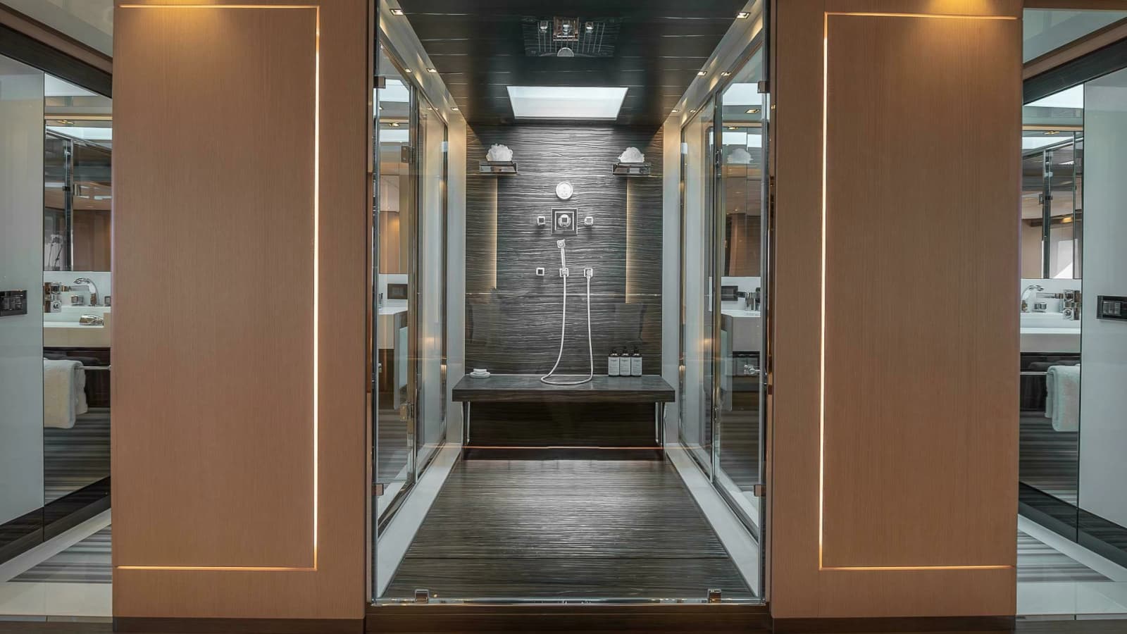 2017 Mangusta Oceano 42 - Photo 19