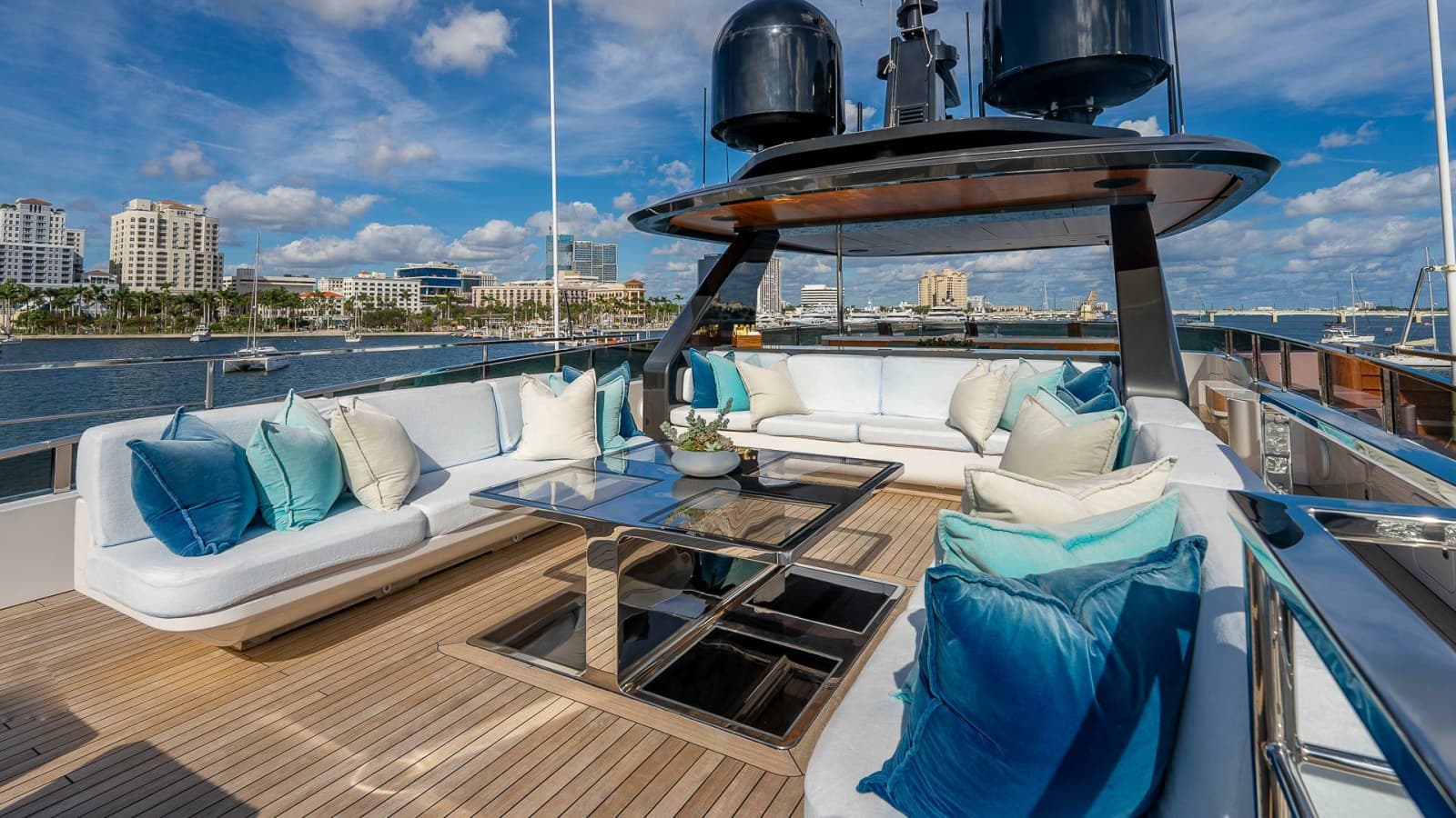 2017 Mangusta Oceano 42 - Photo 31