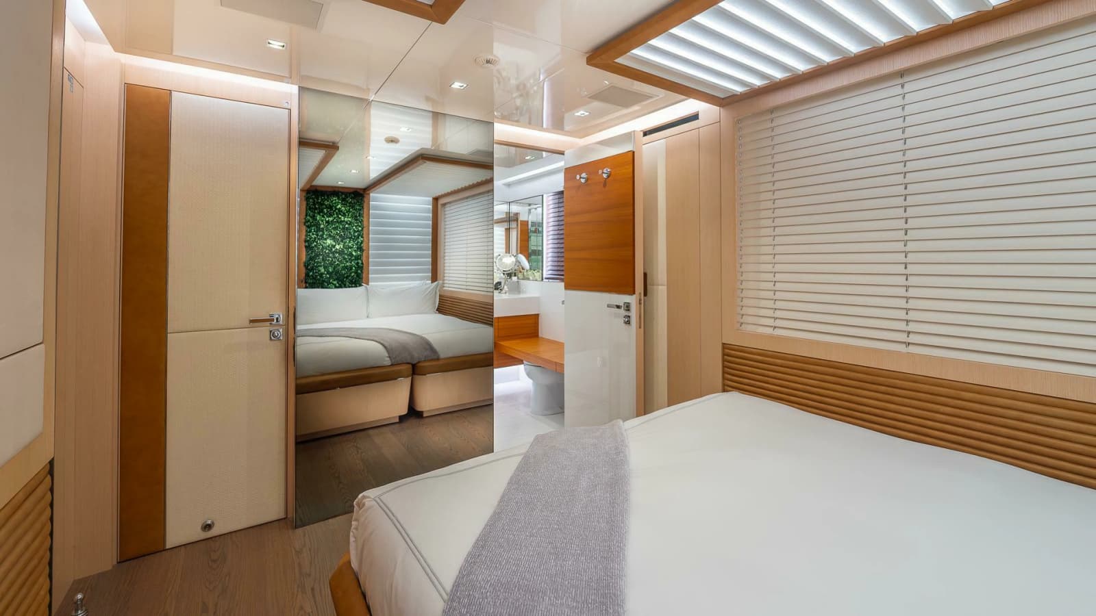 2017 Mangusta Oceano 42 - Photo 44