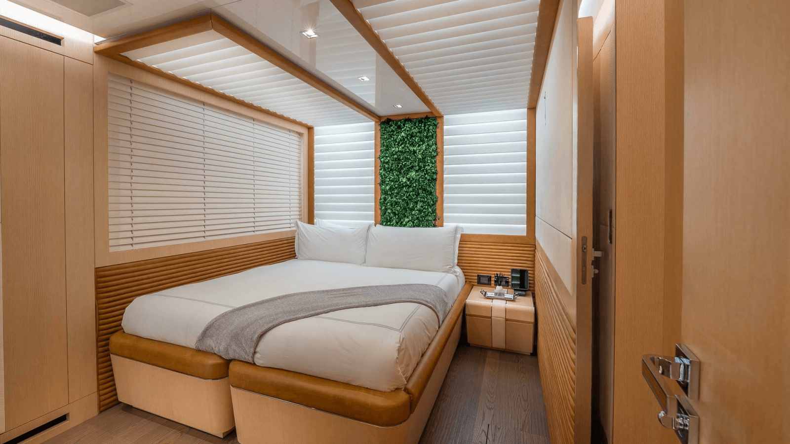 2017 Mangusta Oceano 42 - Photo 43