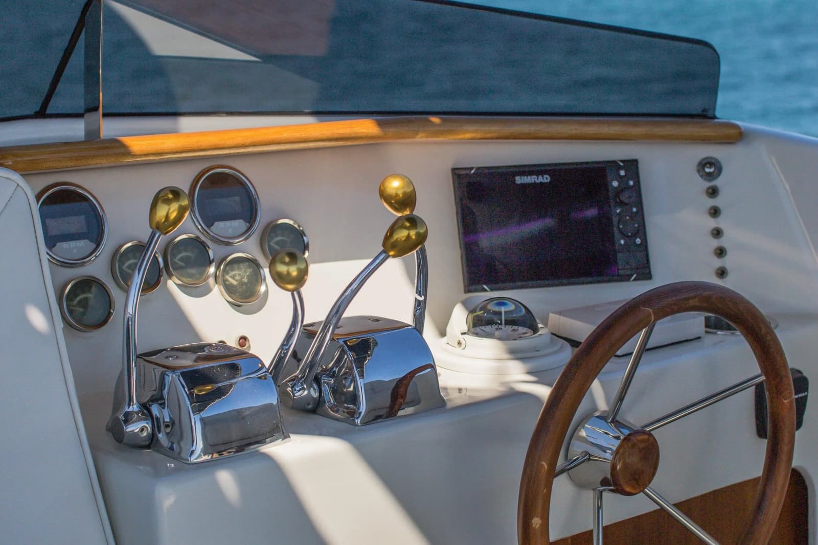 1966 Chris-Craft 57 Constellation - Photo 20