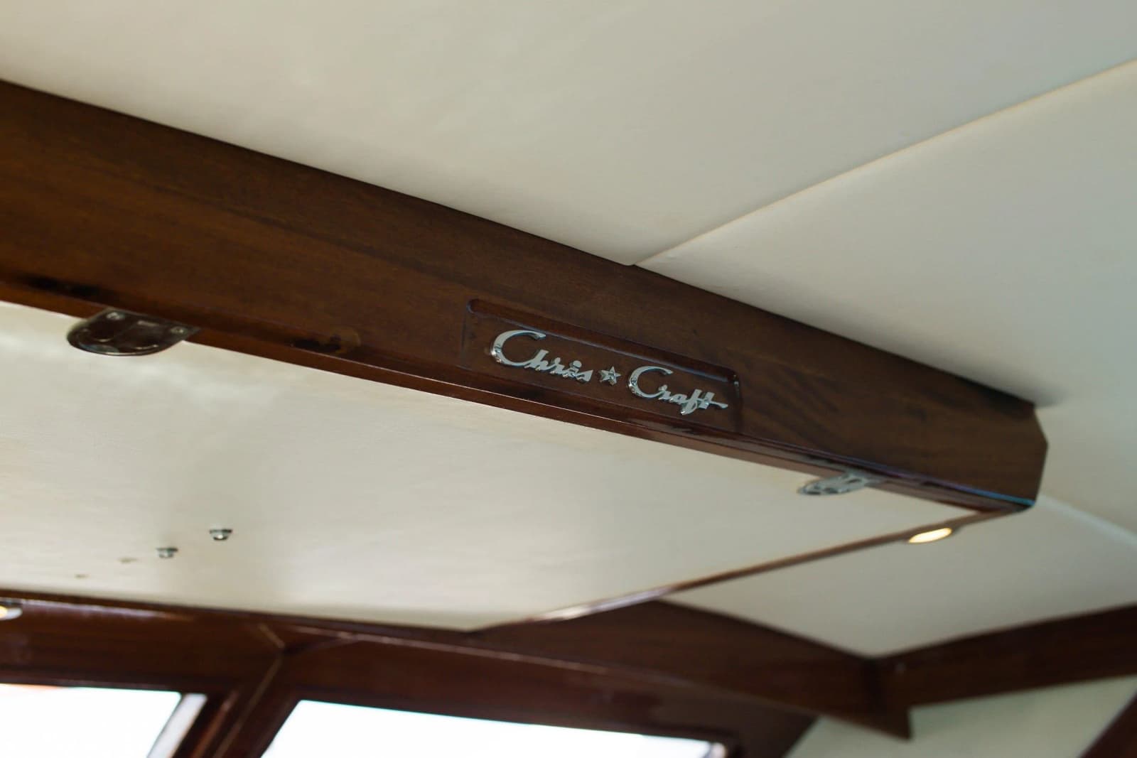 1966 Chris-Craft 57 Constellation - Photo 15