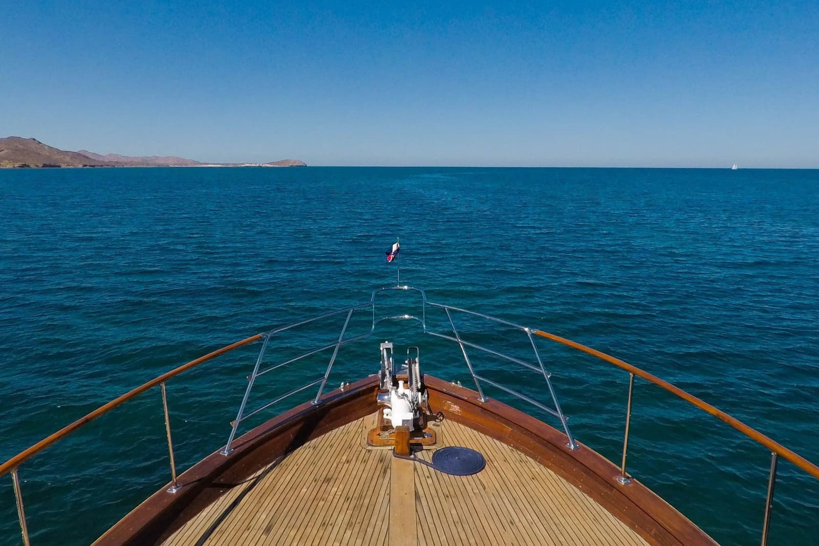 1966 Chris-Craft 57 Constellation - Photo 23