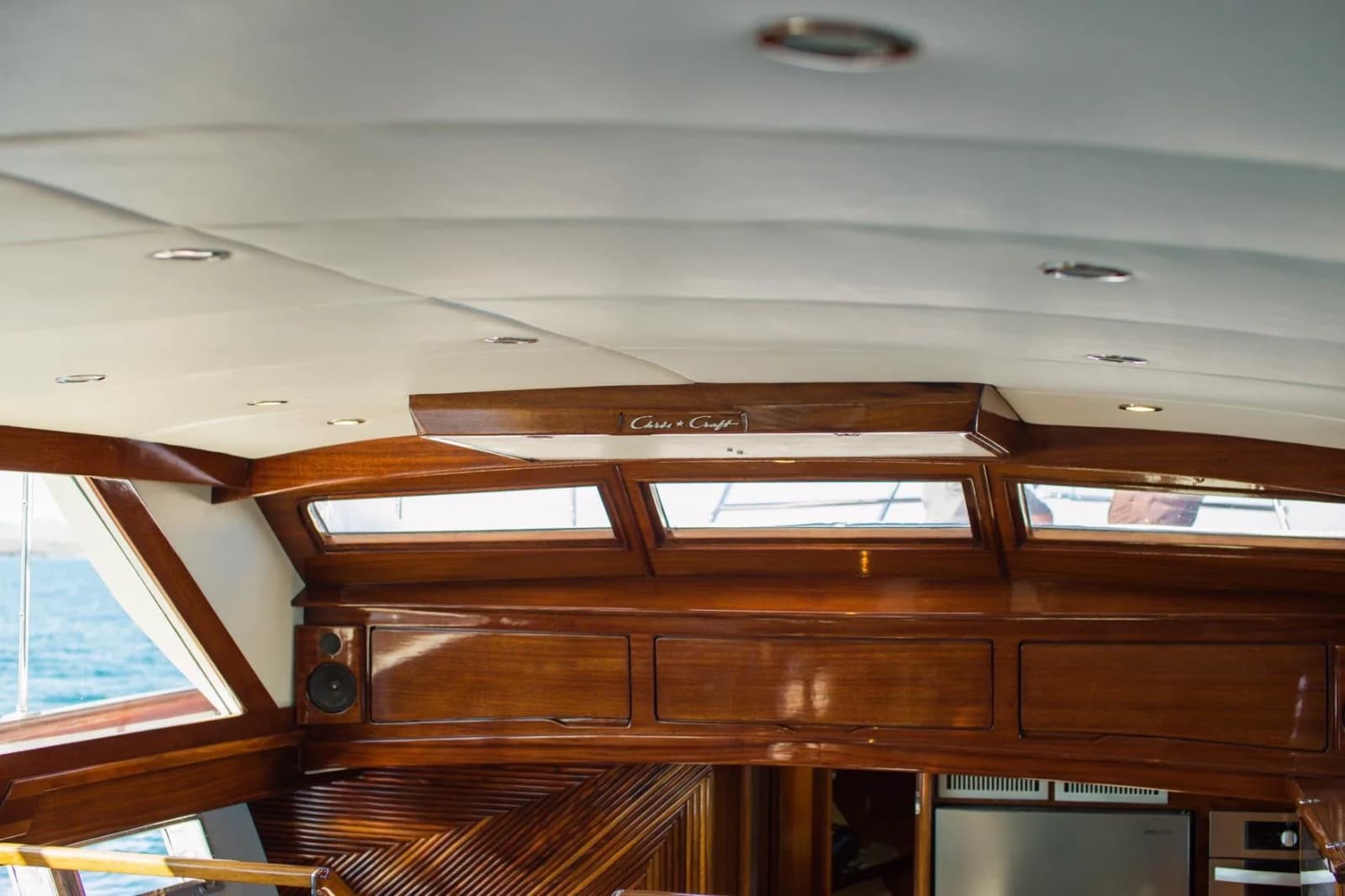 1966 Chris-Craft 57 Constellation - Photo 14