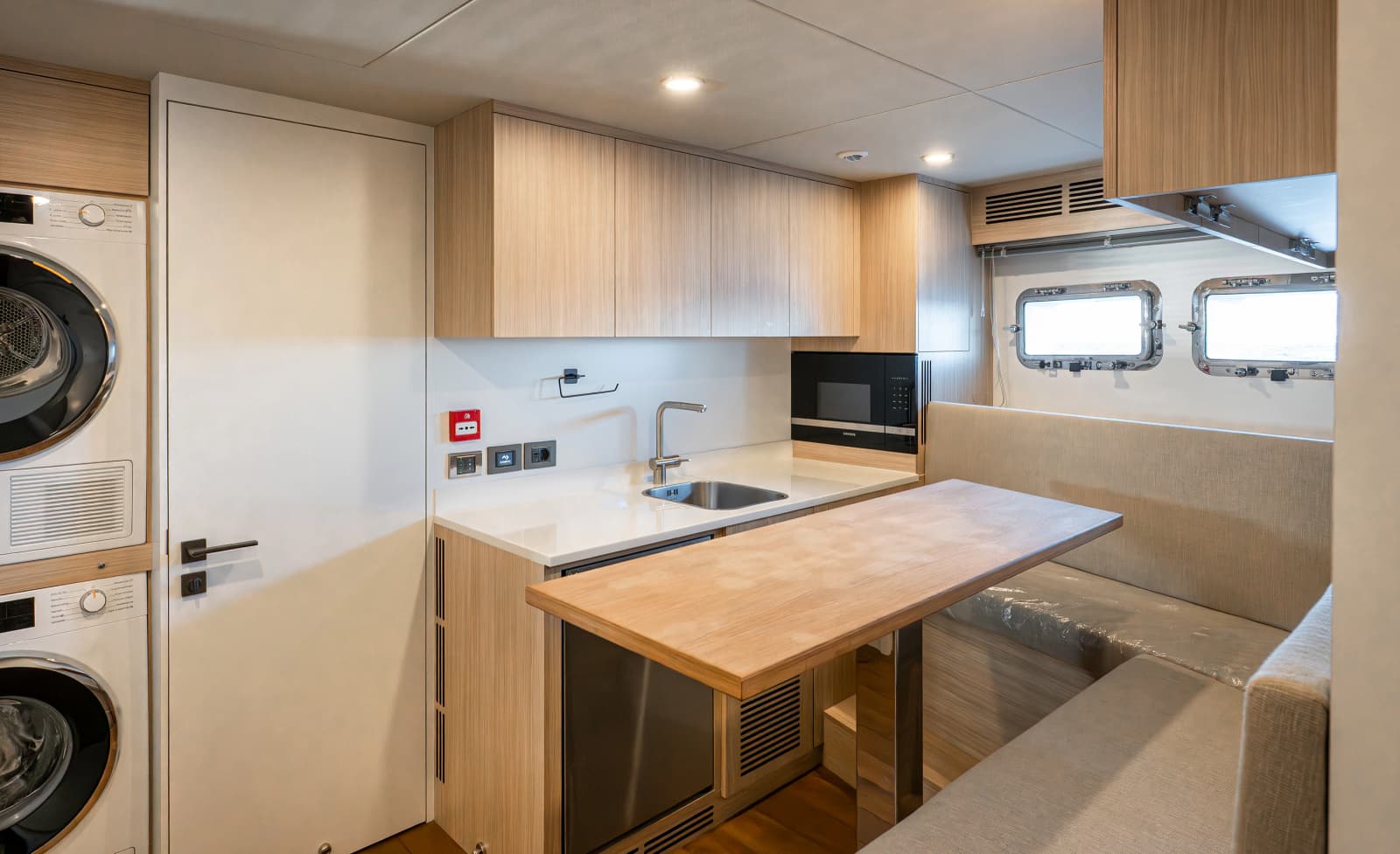 2026 Numarine 30XP - Photo 86