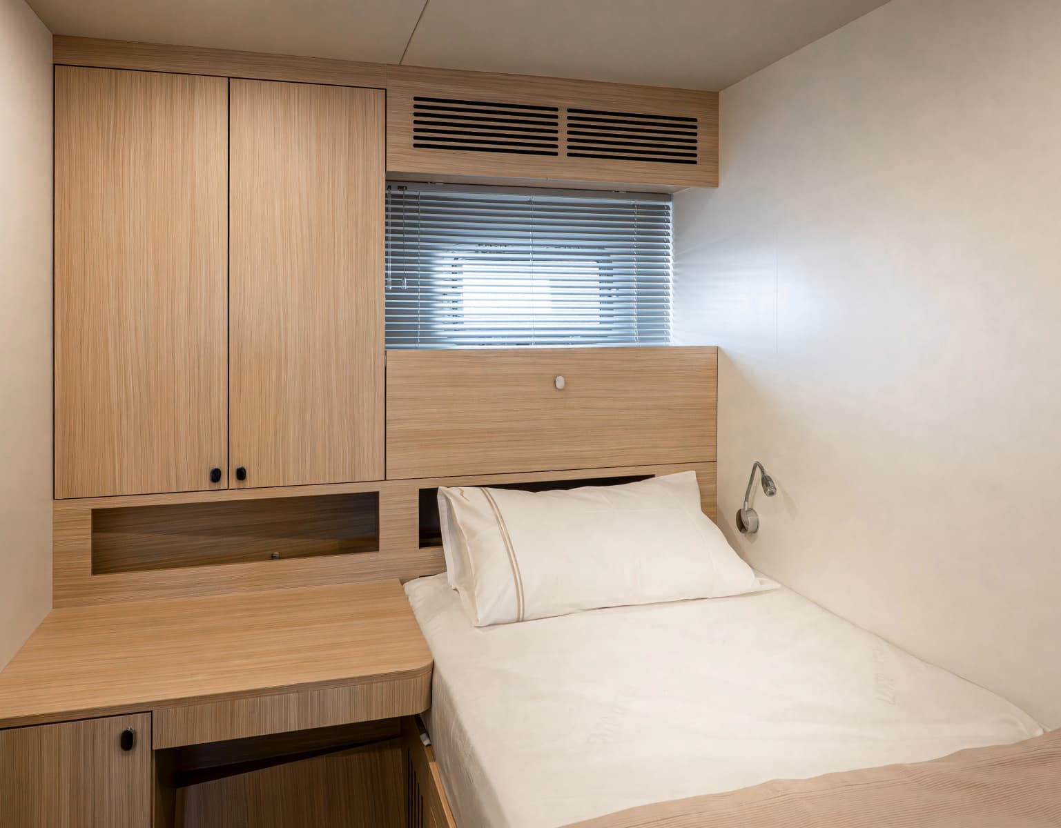 2026 Numarine 30XP - Photo 88