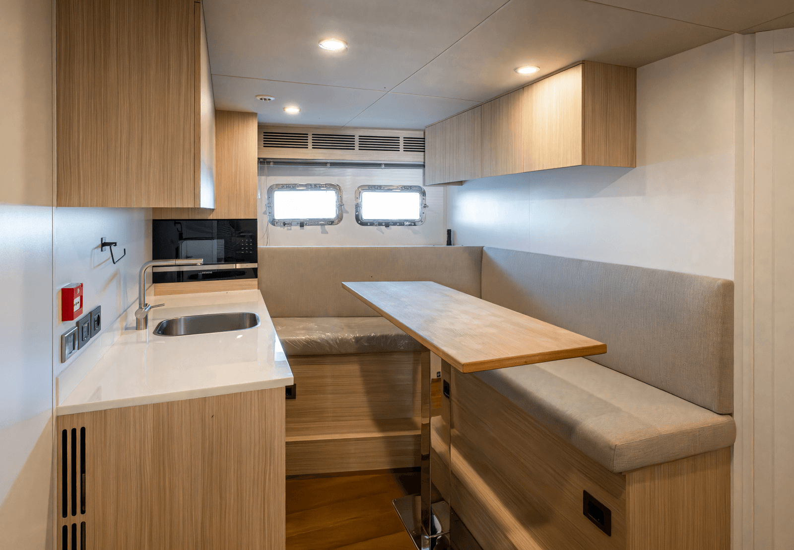 2026 Numarine 30XP - Photo 87