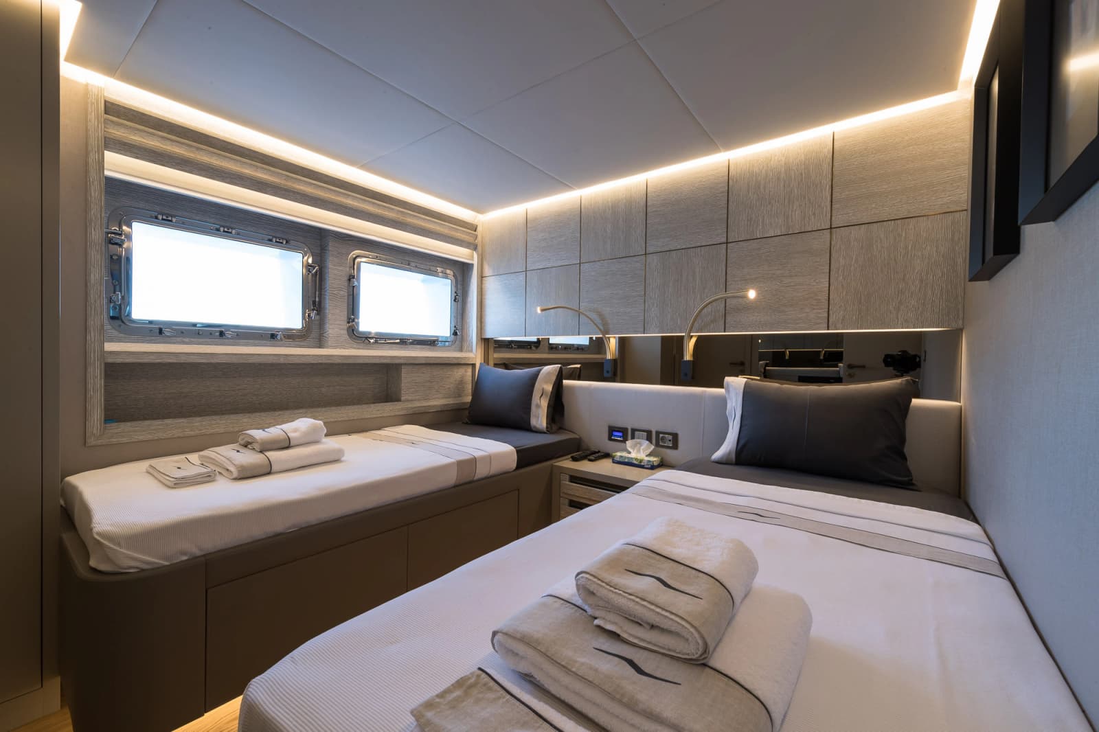 2027 Numarine 32XP - Photo 28