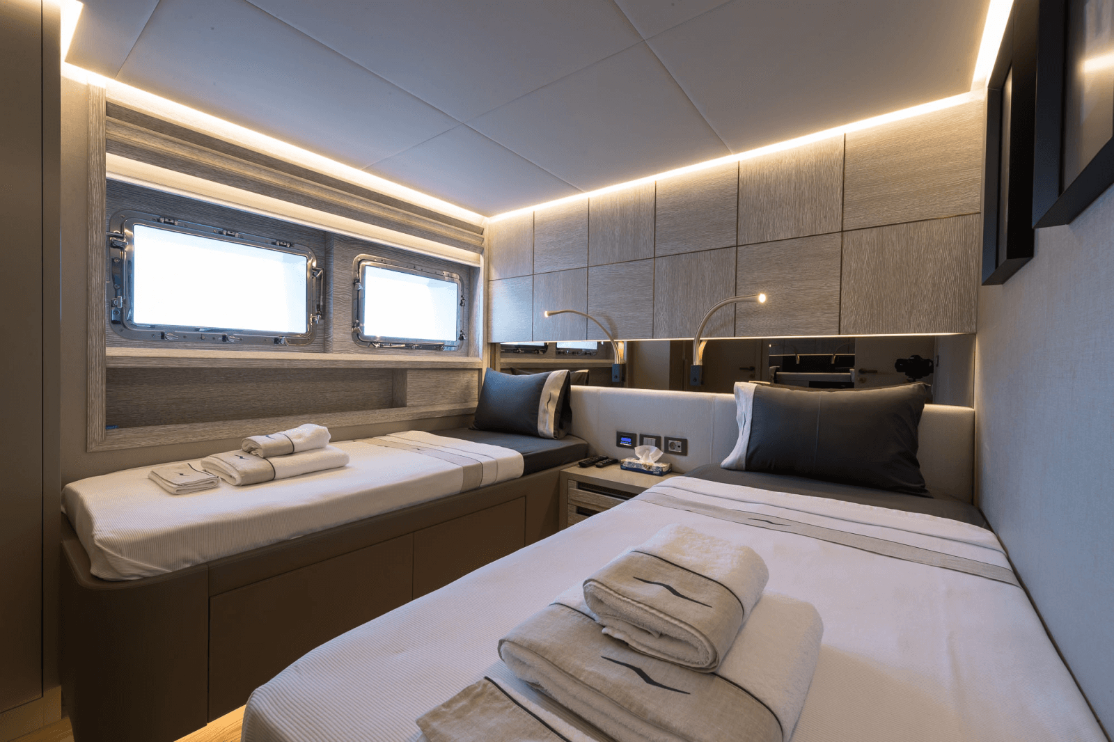 2027 Numarine 32XP - Photo 28