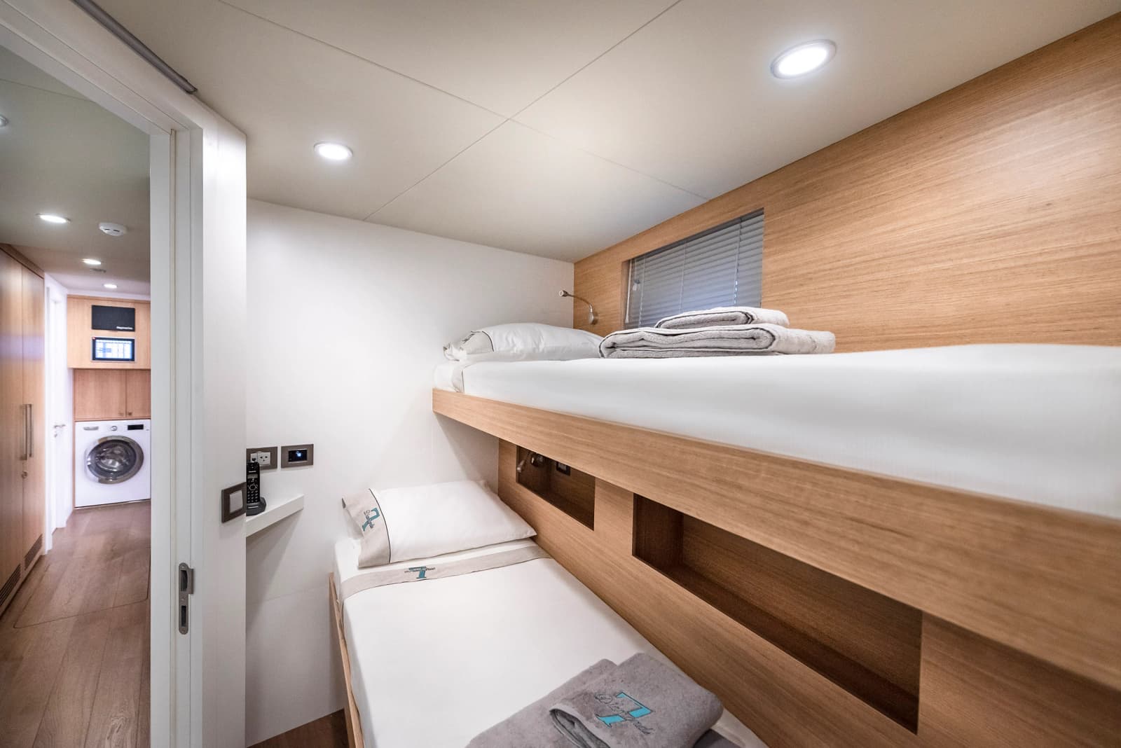 2027 Numarine 32XP - Photo 57