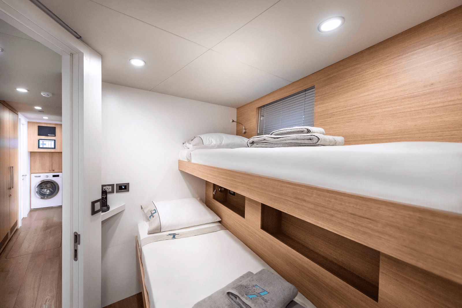 2027 Numarine 32XP - Photo 57