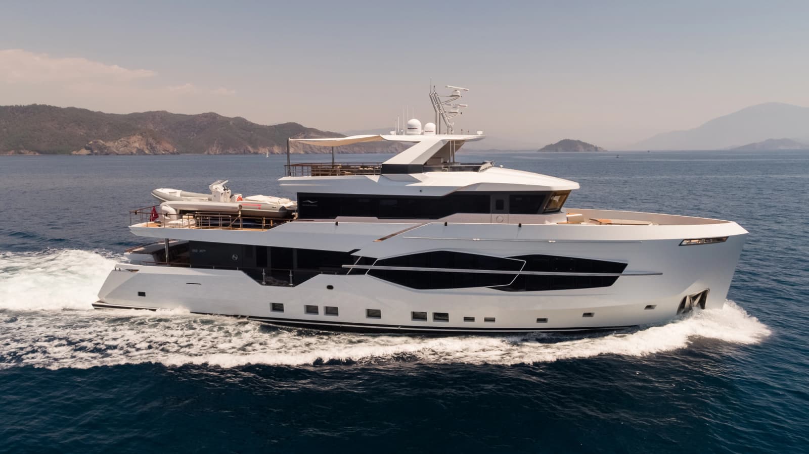 2027 Numarine 32XP - Photo 1