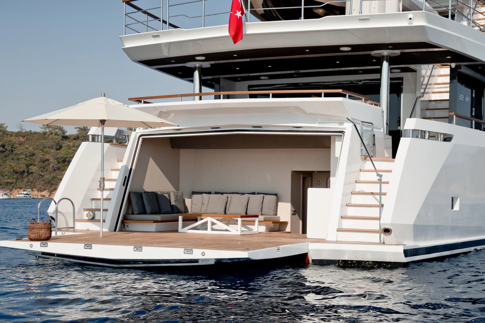 2027 Numarine 32XP - Photo 5