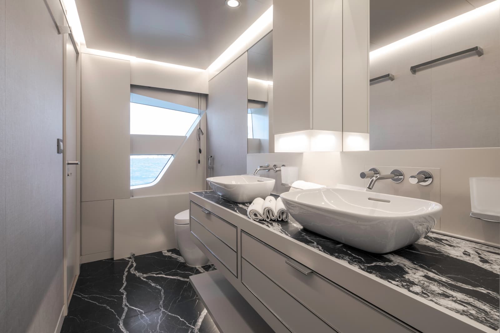 2027 Numarine 32XP - Photo 71