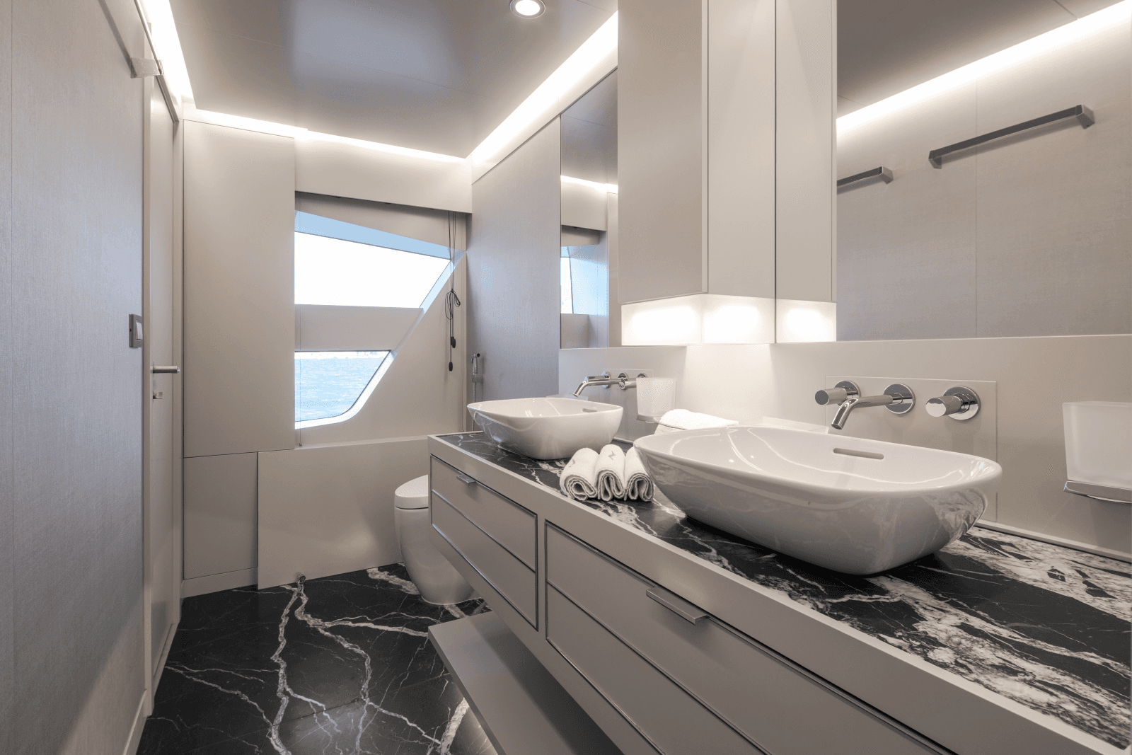 2027 Numarine 32XP - Photo 71