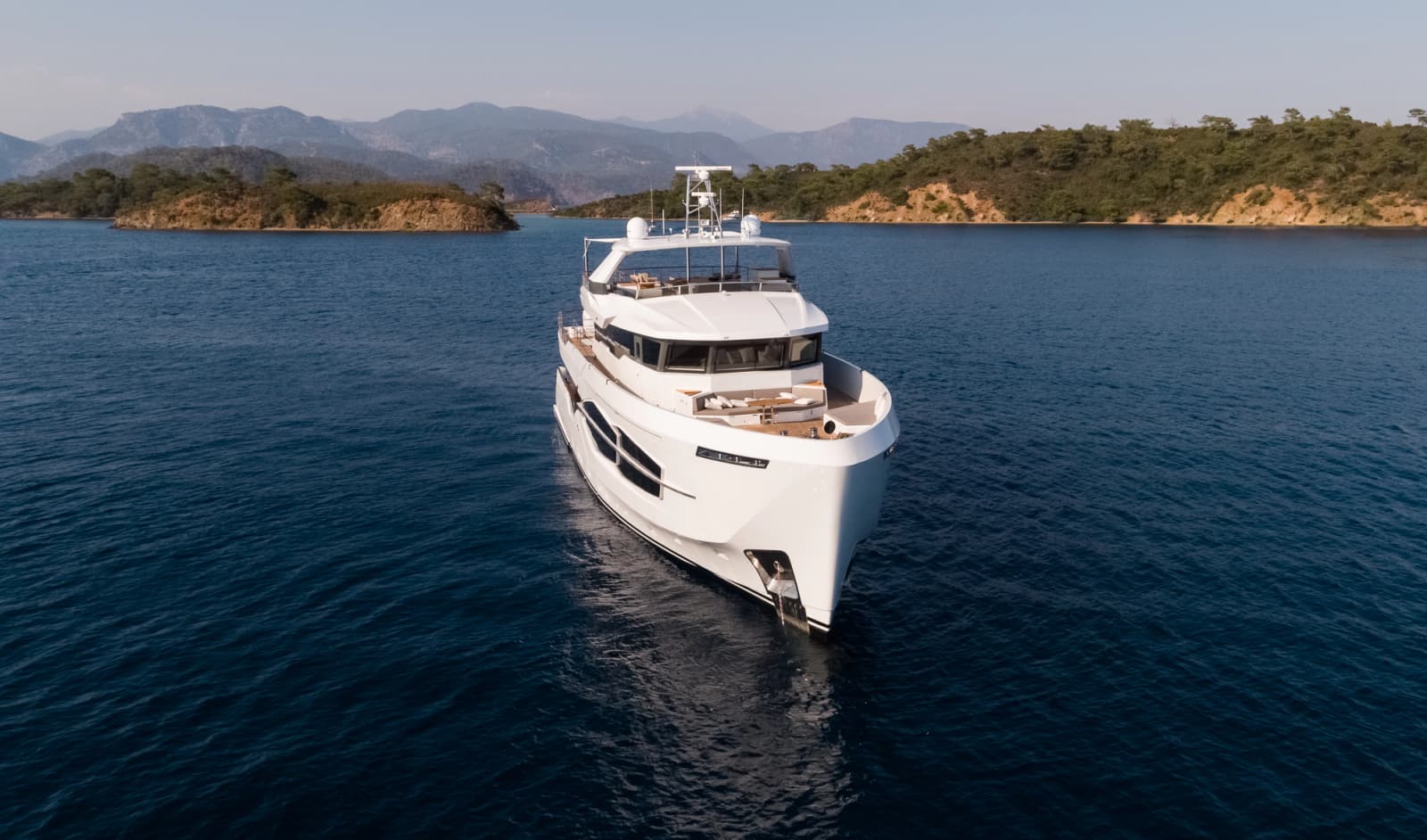 2027 Numarine 32XP - Photo 2