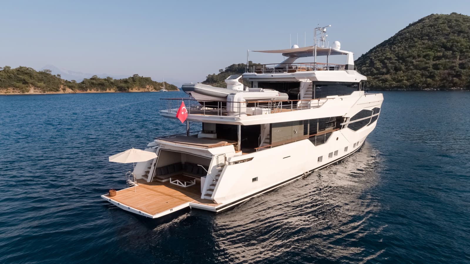 2027 Numarine 32XP - Photo 4