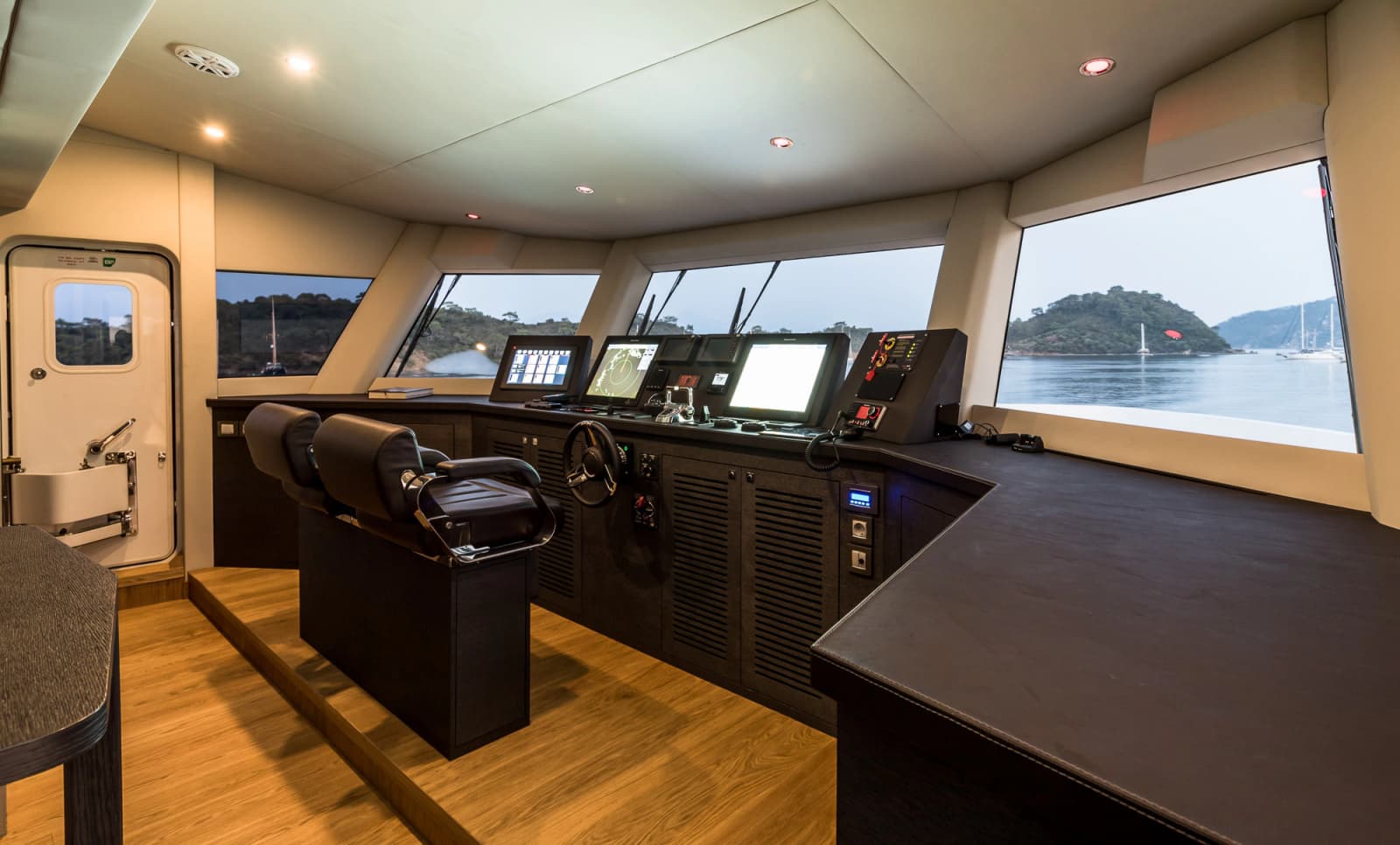 2027 Numarine 32XP - Photo 37
