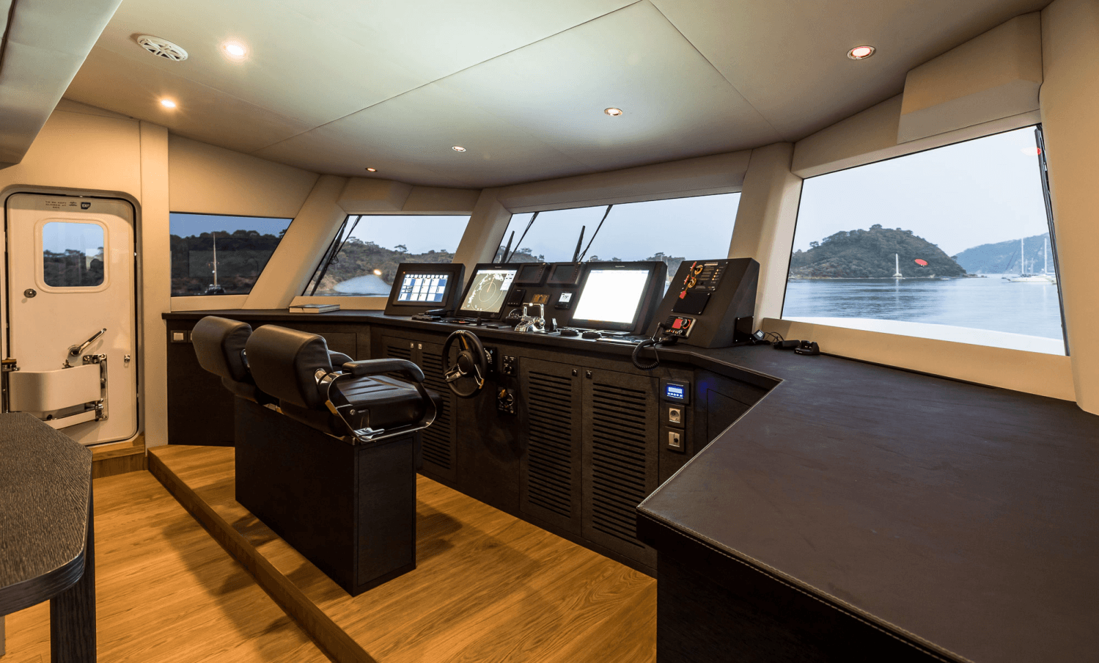2027 Numarine 32XP - Photo 37