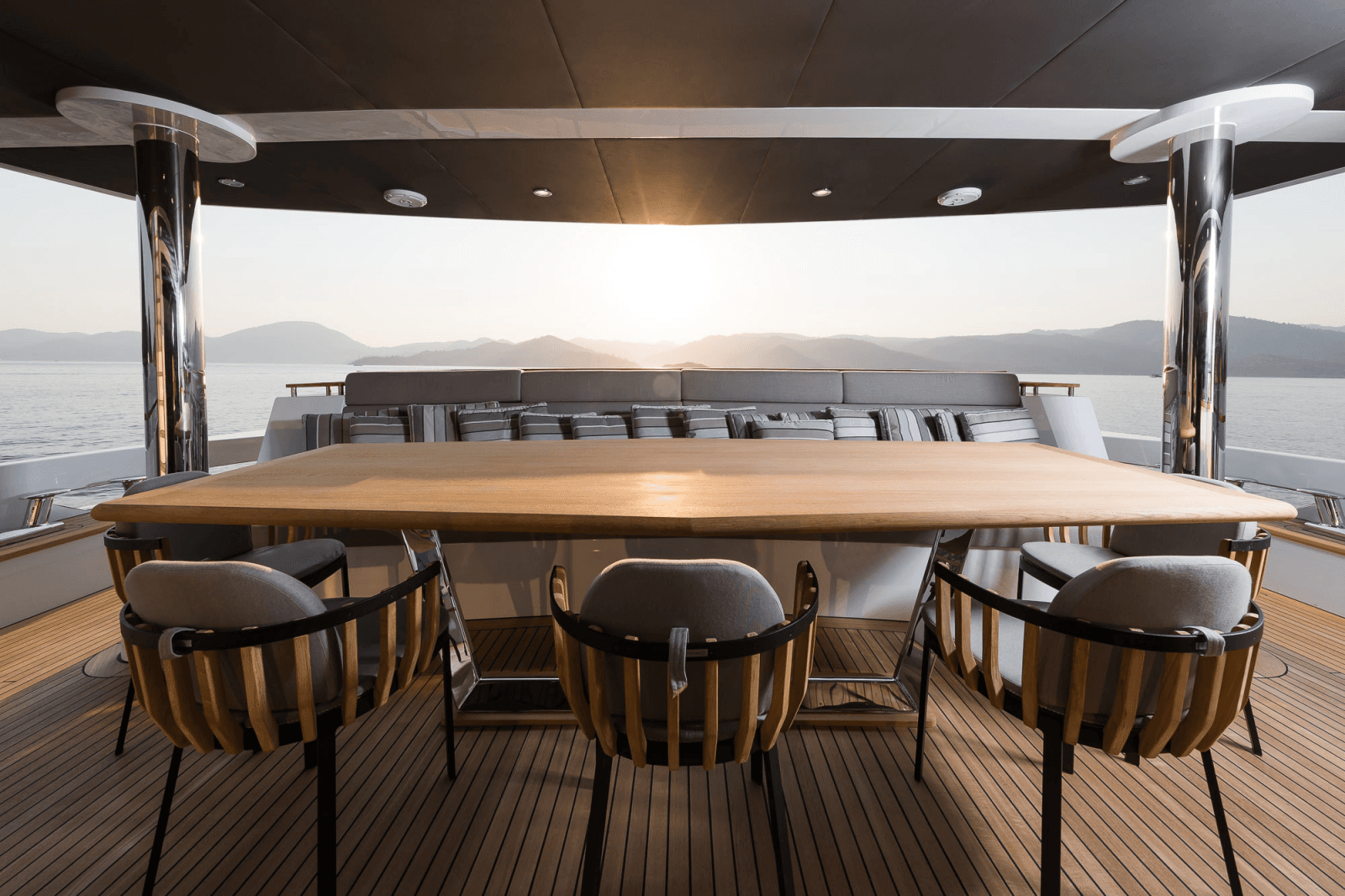 2027 Numarine 32XP - Photo 8