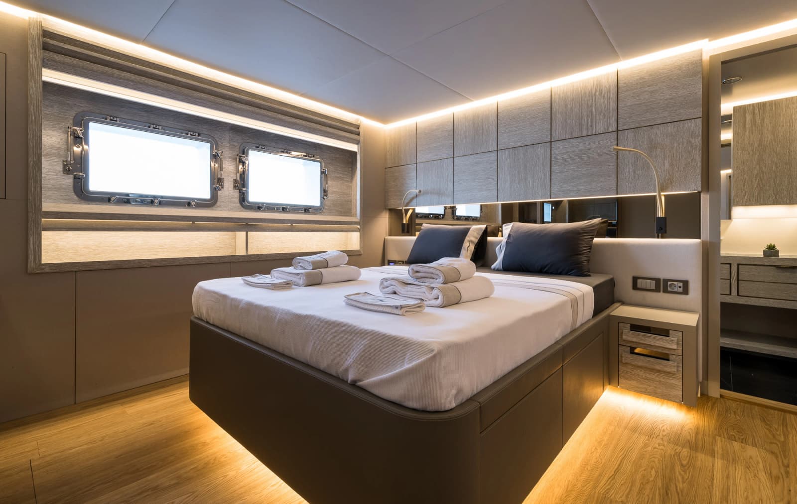 2027 Numarine 32XP - Photo 24